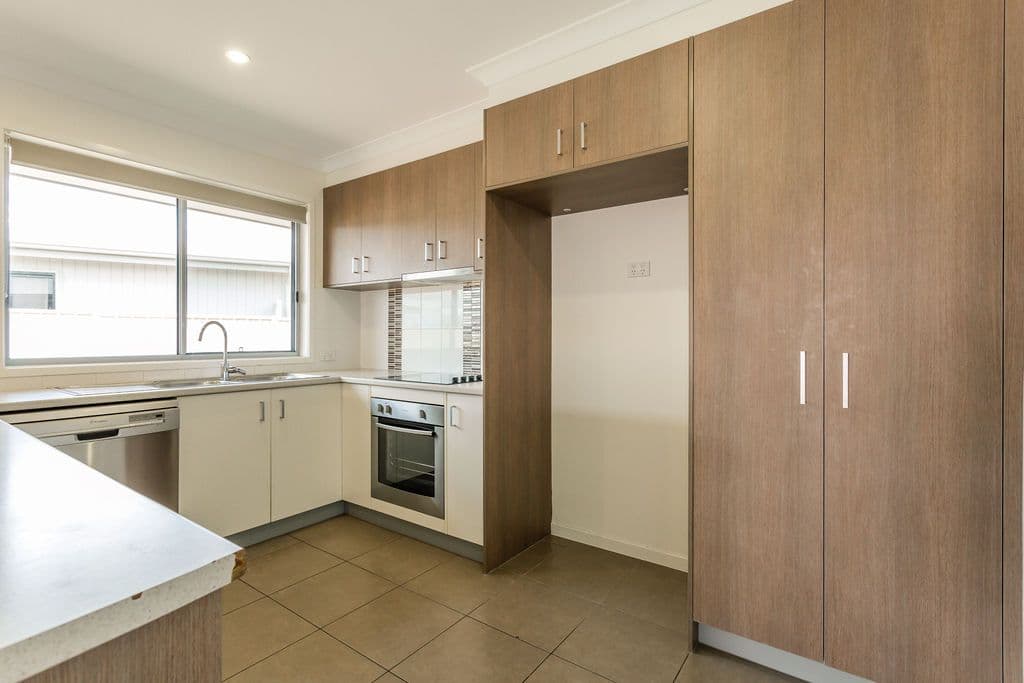 13 Singleton Court, Emerald QLD 4720, Emerald - Thumbnail 3
