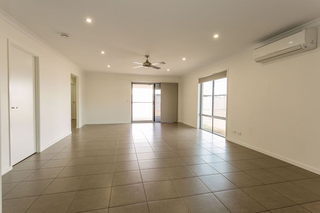 13 Singleton Court, Emerald QLD 4720, Emerald - Thumbnail 6