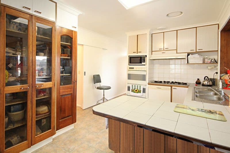 37 Ian Grove, MOUNT WAVERLEY VIC 3149, Mount Waverley - Thumbnail 4