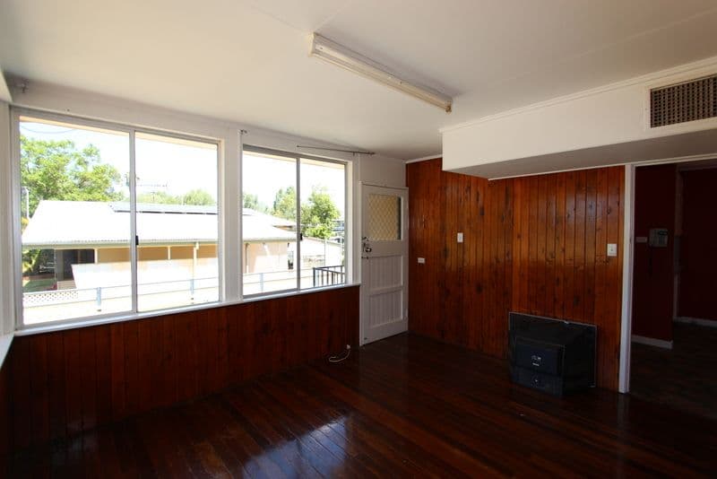 202 Parry Street, Charleville QLD 4470, Charleville - Thumbnail 7