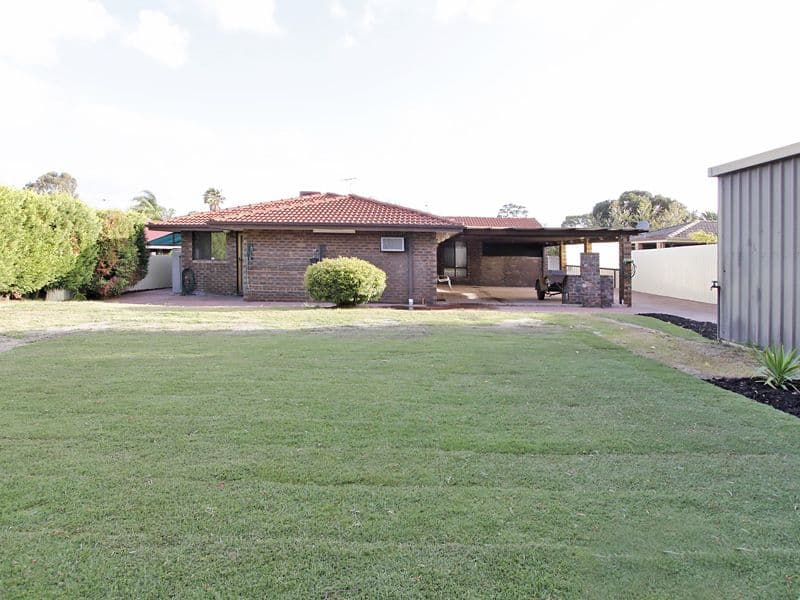 17 Maguire Avenue, BEECHBORO WA 6063, Beechboro - Thumbnail 2