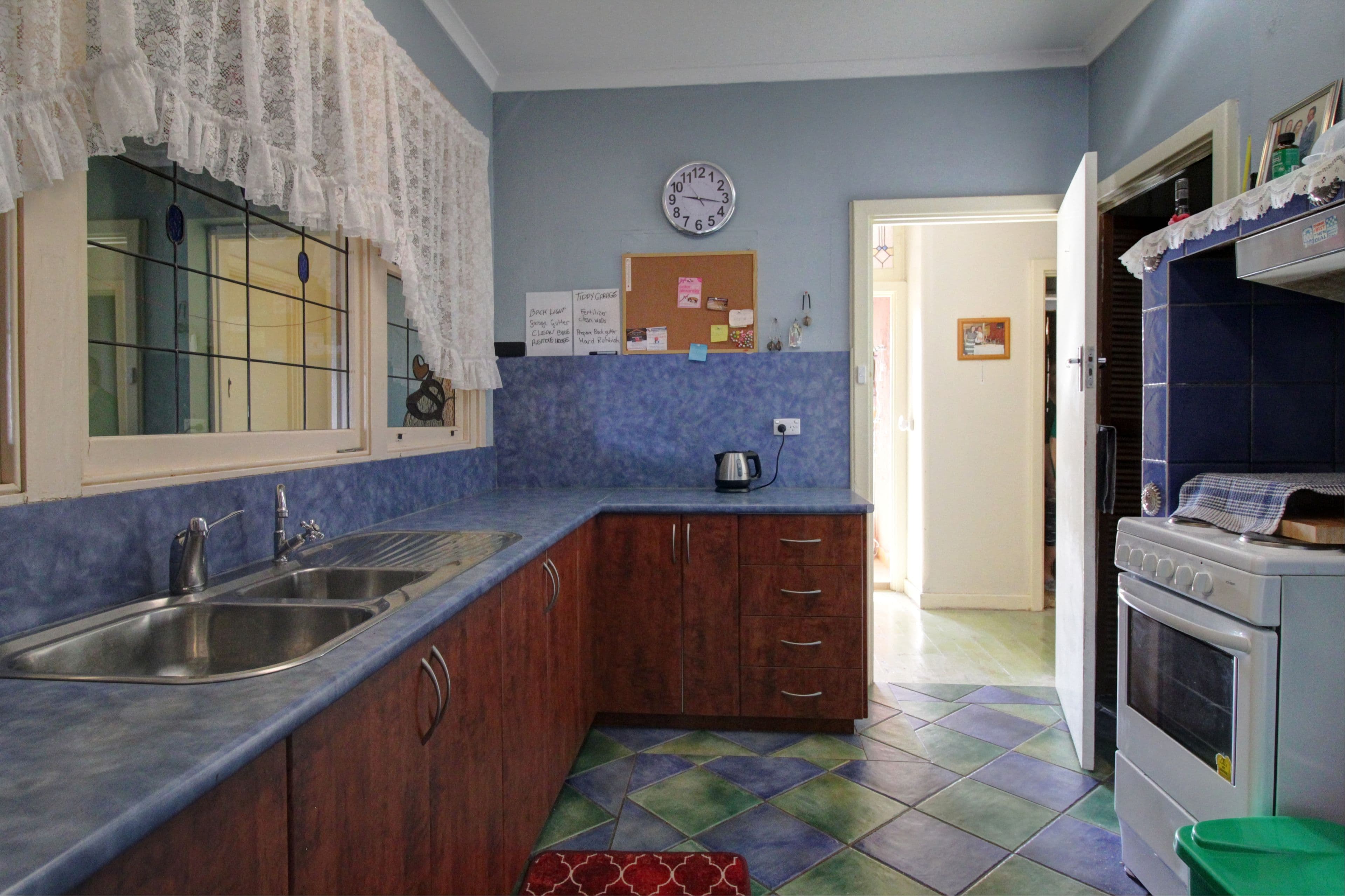 13 Streeter Avenue, Glossop SA 5344, Glossop - Thumbnail 2