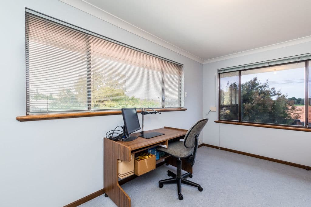 33 Windelya Road, Kardinya WA 6163, Kardinya - Thumbnail 5