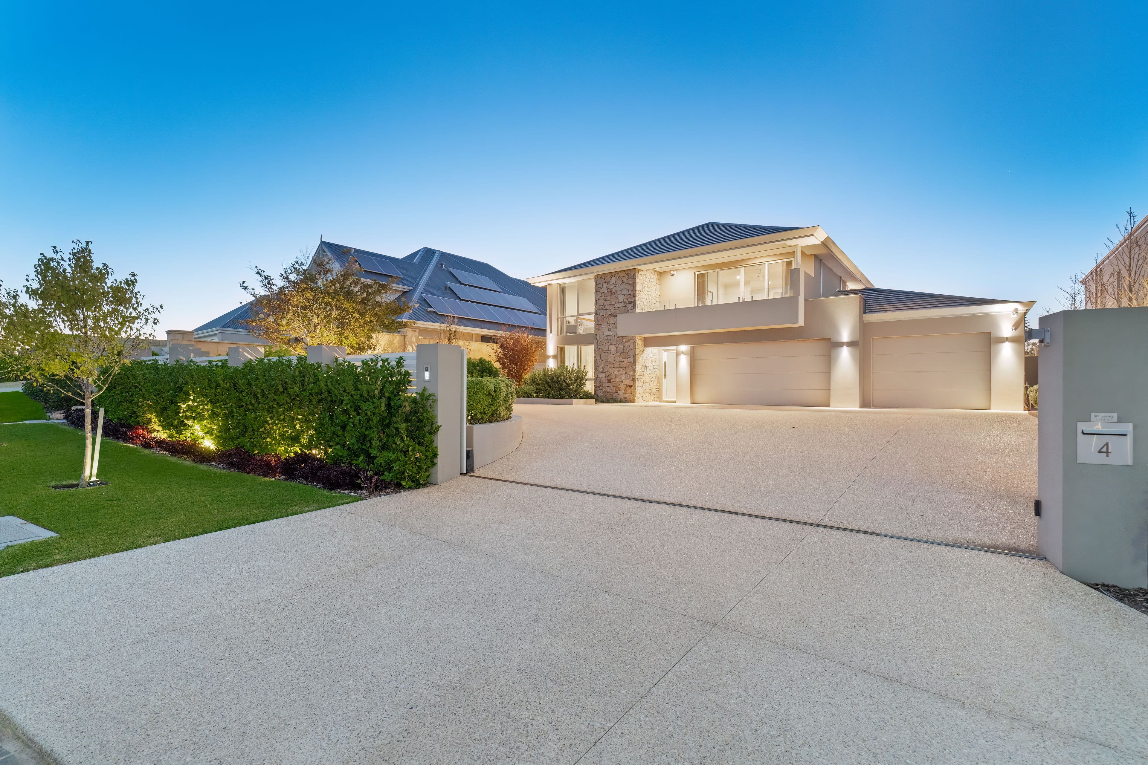 4 Bendalong Boulevard, Secret Harbour WA 6173, Secret Harbour - Thumbnail 2