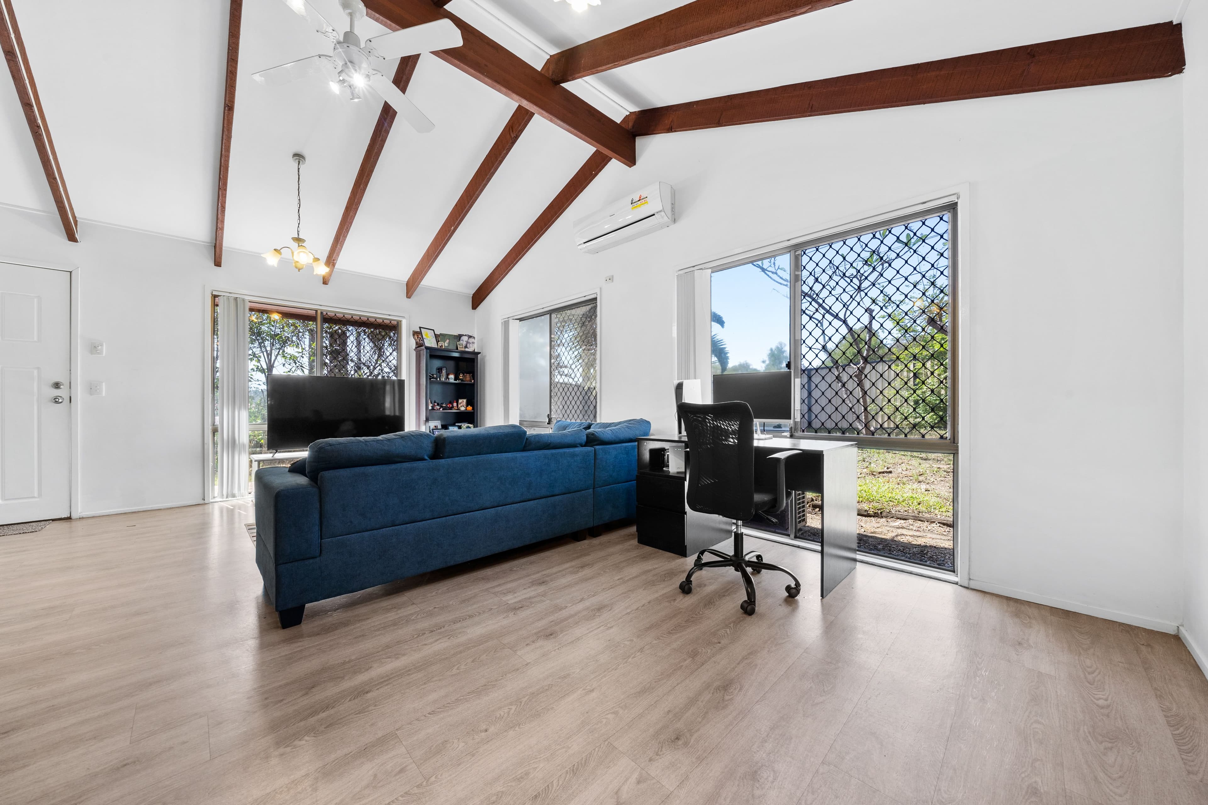2 ADROSE Court, Beenleigh QLD 4207, Beenleigh - Thumbnail 3