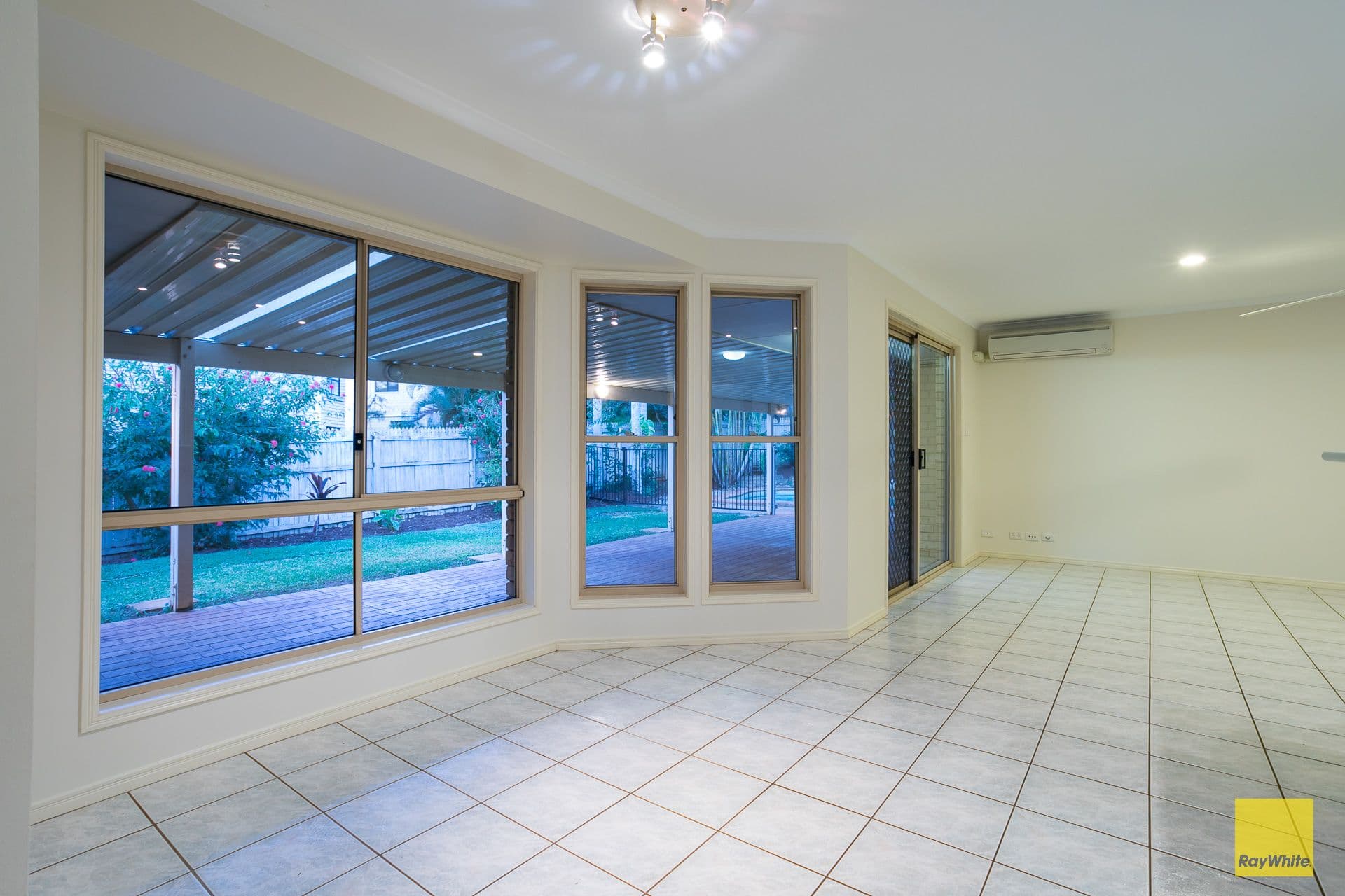 24 Cliftonville Place, Redland Bay QLD 4165, Redland Bay - Thumbnail 5