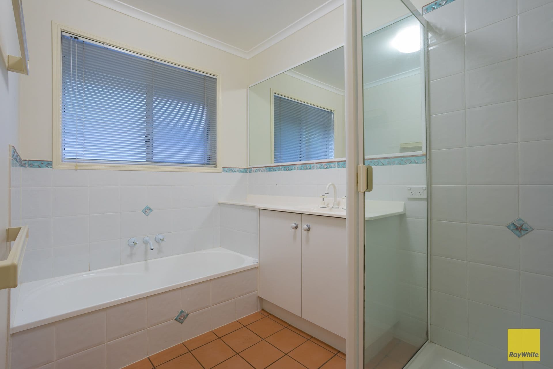24 Cliftonville Place, Redland Bay QLD 4165, Redland Bay - Thumbnail 8