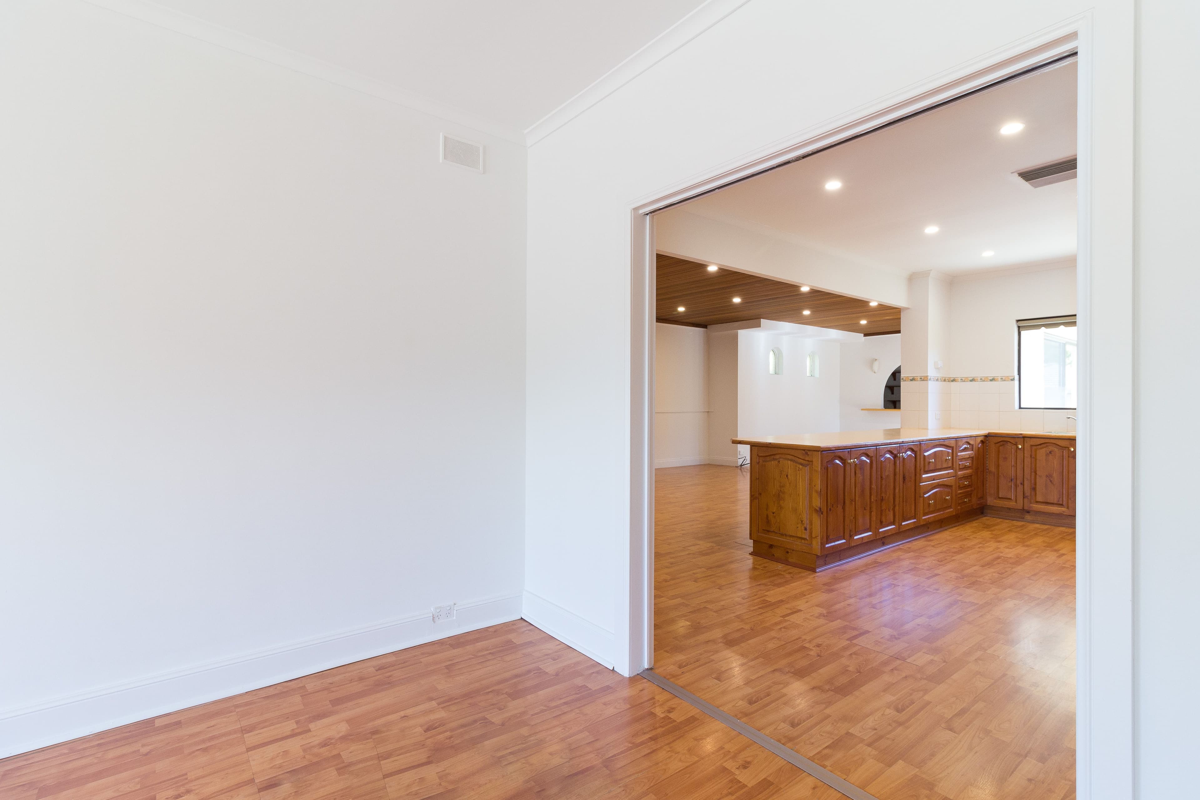 33 Ascot Avenue, Vale Park SA 5081, Vale Park - Thumbnail 6