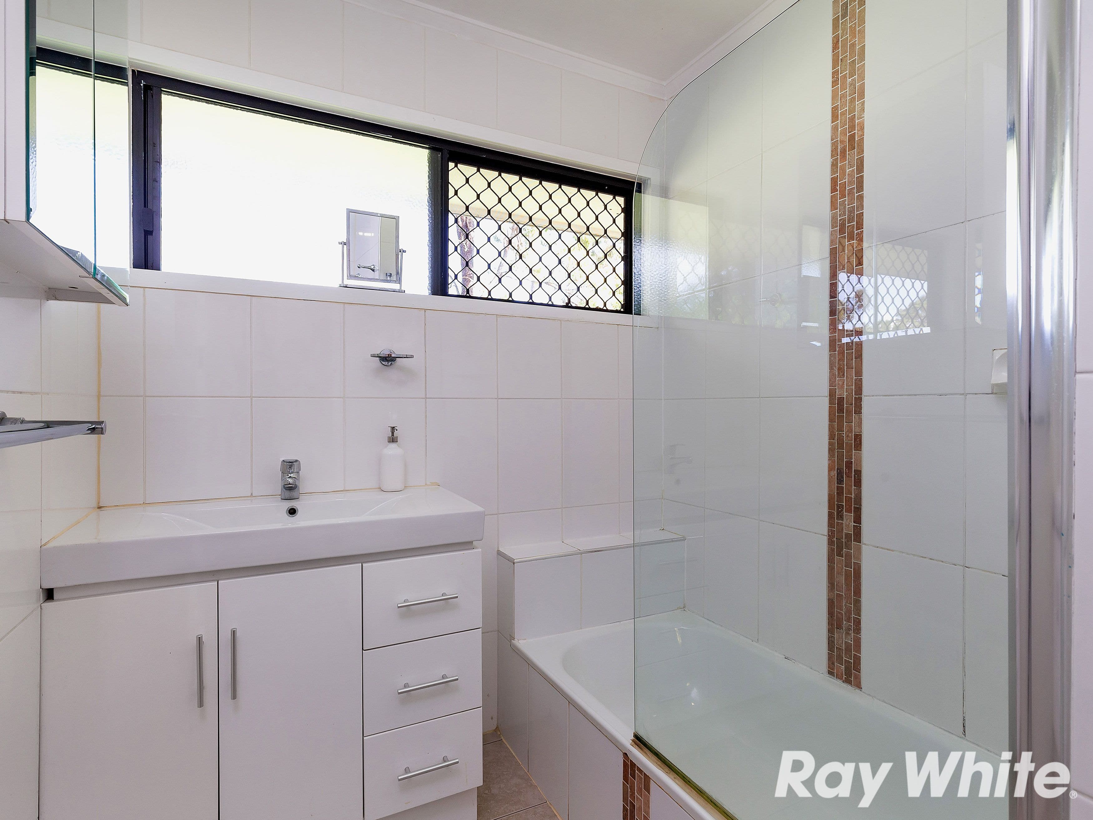 12 Lindley Street, Woodridge QLD 4114, Woodridge - Thumbnail 8