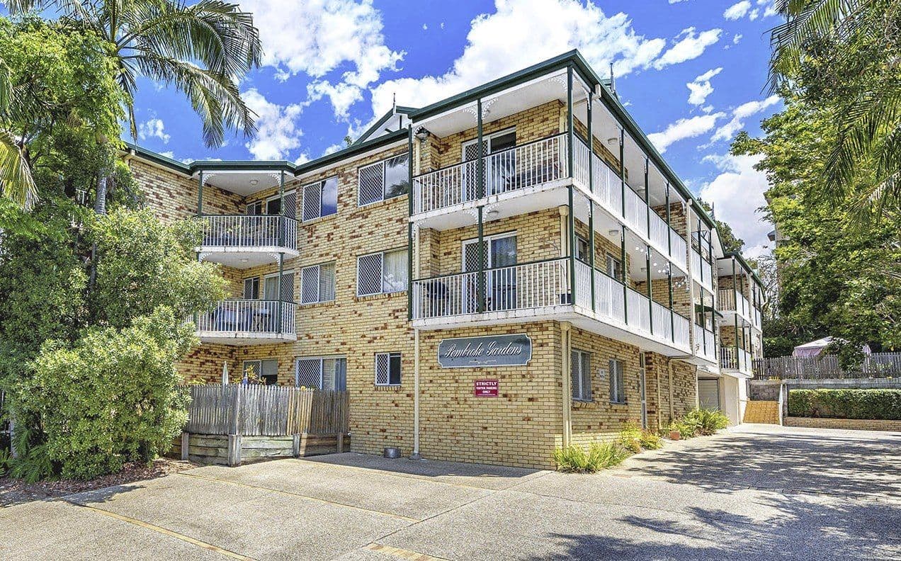 34 Pembroke Road, Coorparoo QLD 4151, Coorparoo - Thumbnail 2