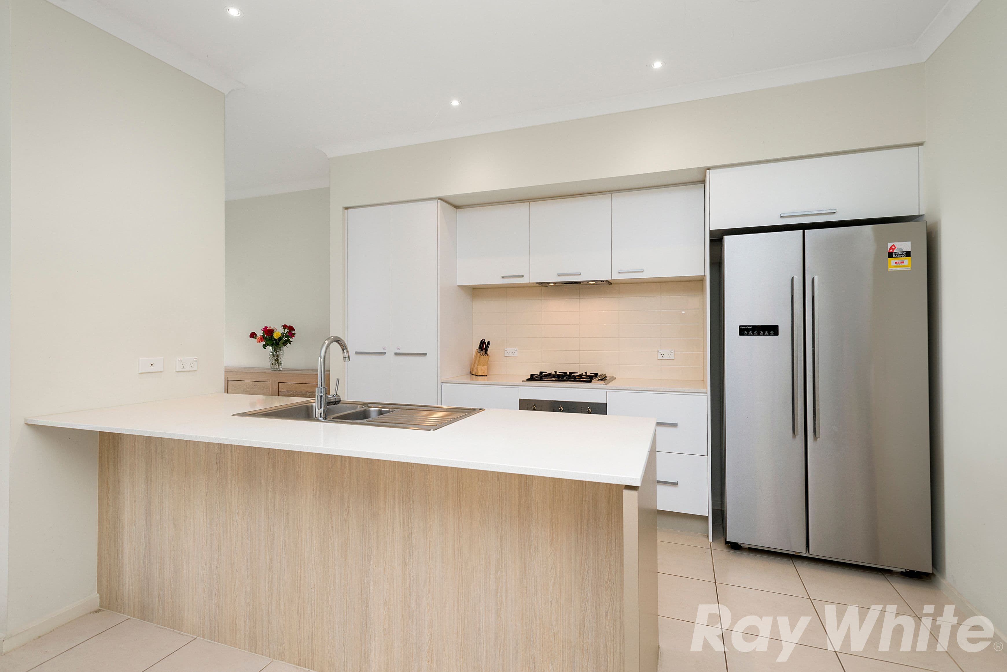 27 Barrier Reef Circuit, Endeavour Hills VIC 3802, Endeavour Hills - Thumbnail 2