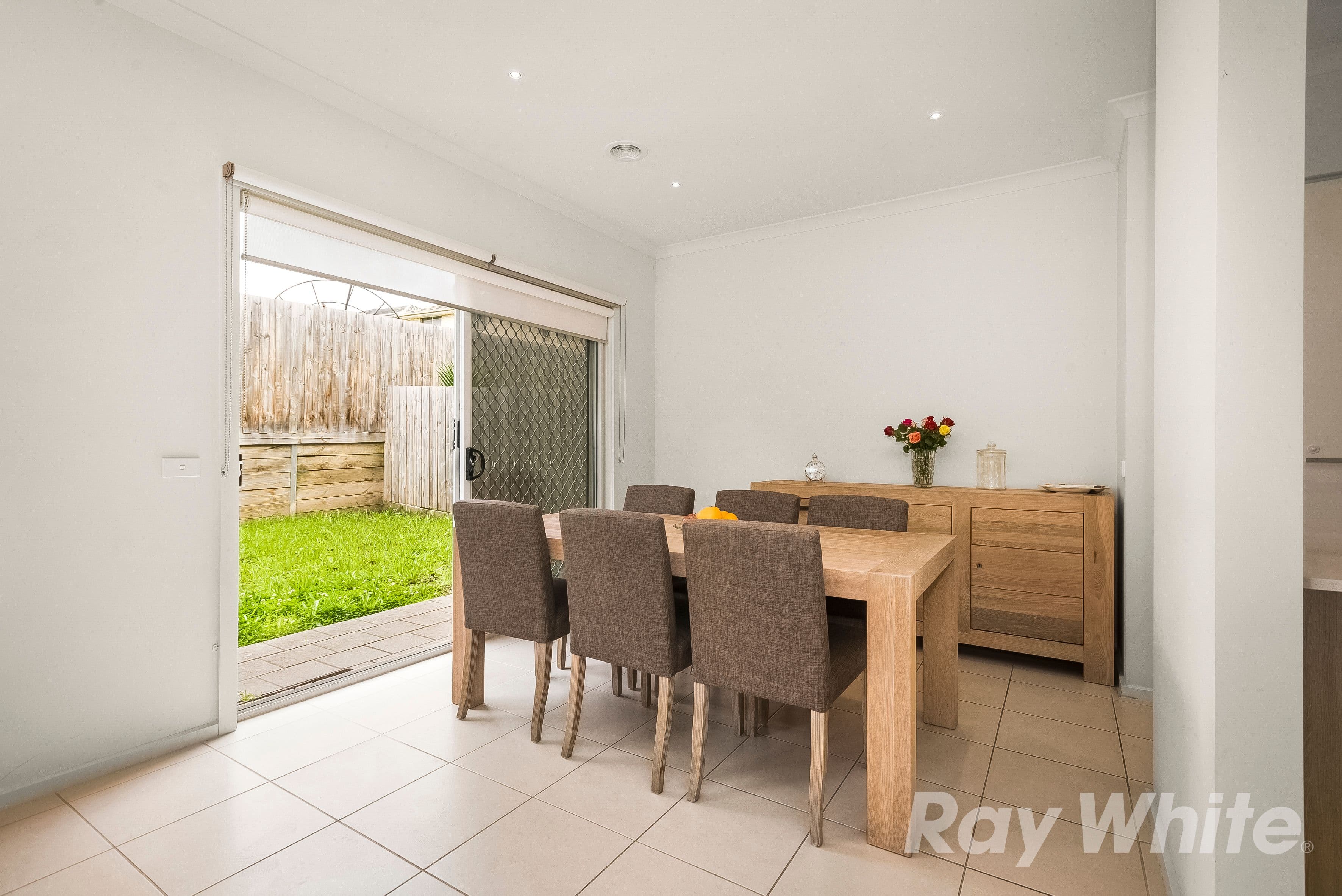 27 Barrier Reef Circuit, Endeavour Hills VIC 3802, Endeavour Hills - Thumbnail 5