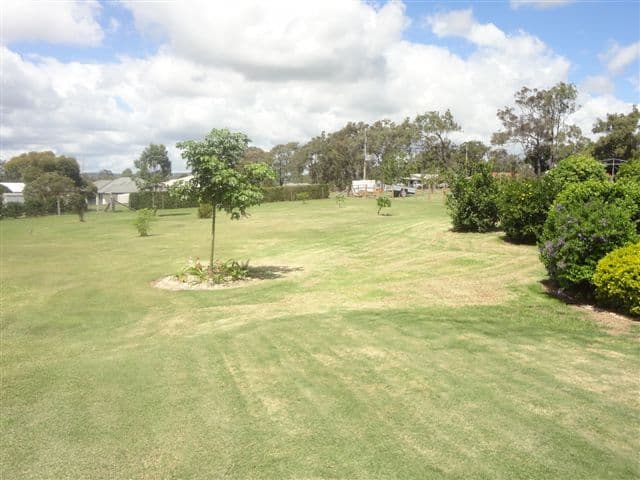 14 Kurrajong Court, MERINGANDAN WEST QLD 4352, Meringandan West - Thumbnail 2