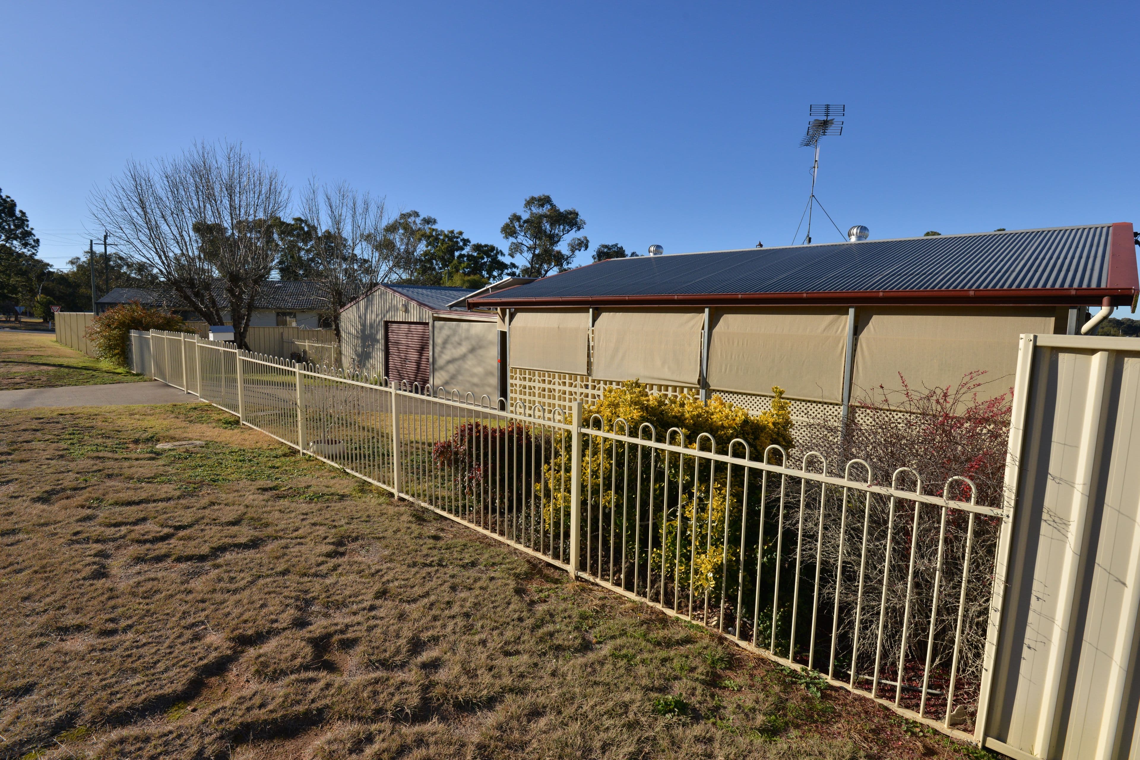 11 Clarke Street, Coonabarabran NSW 2357, Coonabarabran - Thumbnail 3
