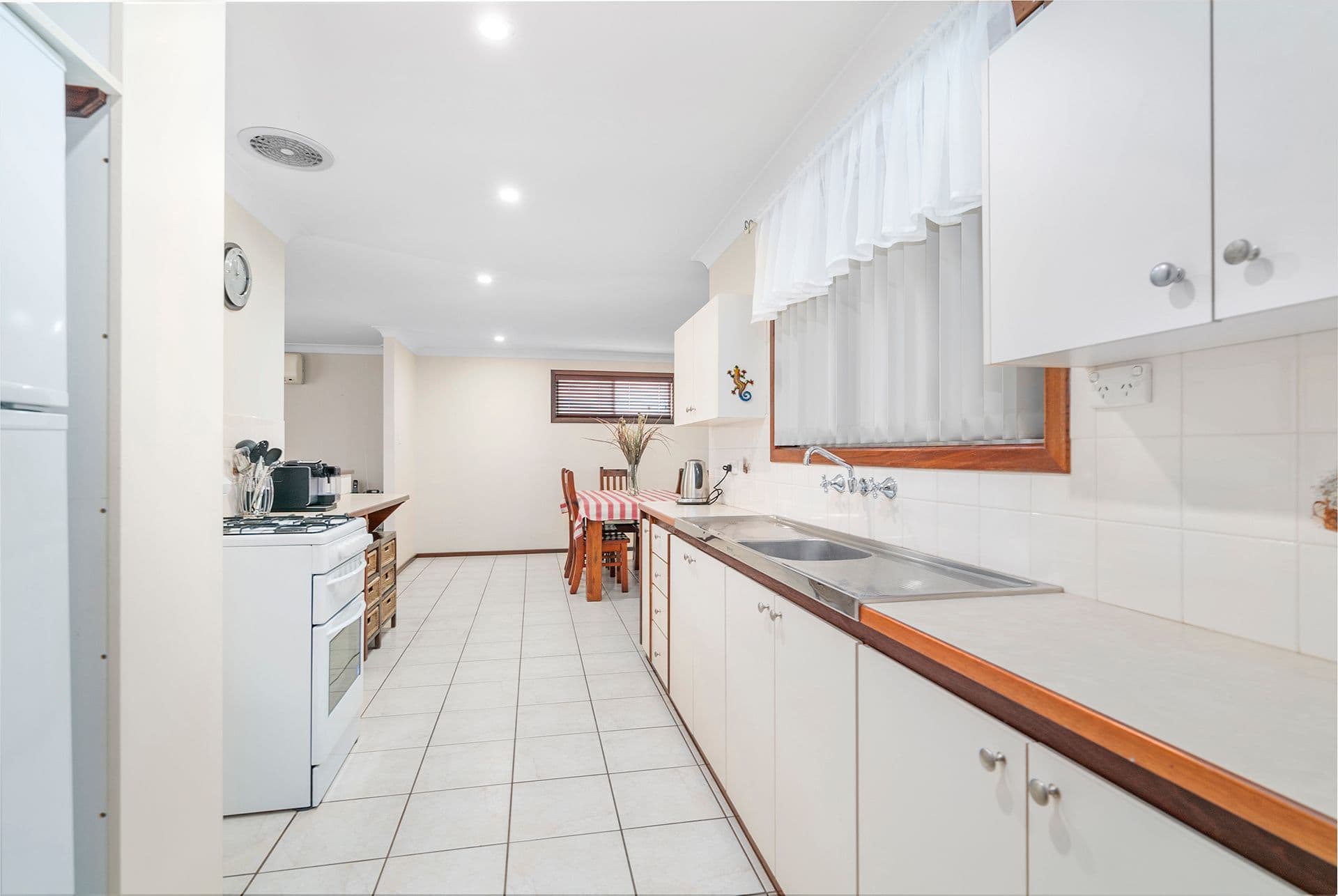 34 Volute Street, Sunset Beach WA 6530, Sunset Beach - Thumbnail 4