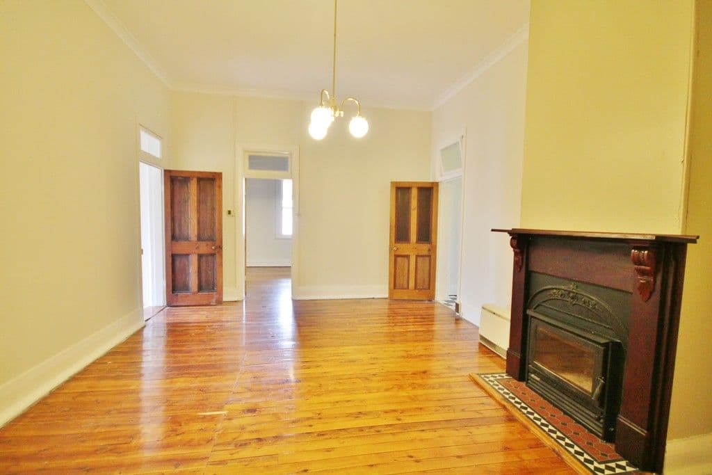 2 Lovell Street, YOUNG NSW 2594, Young - Thumbnail 3