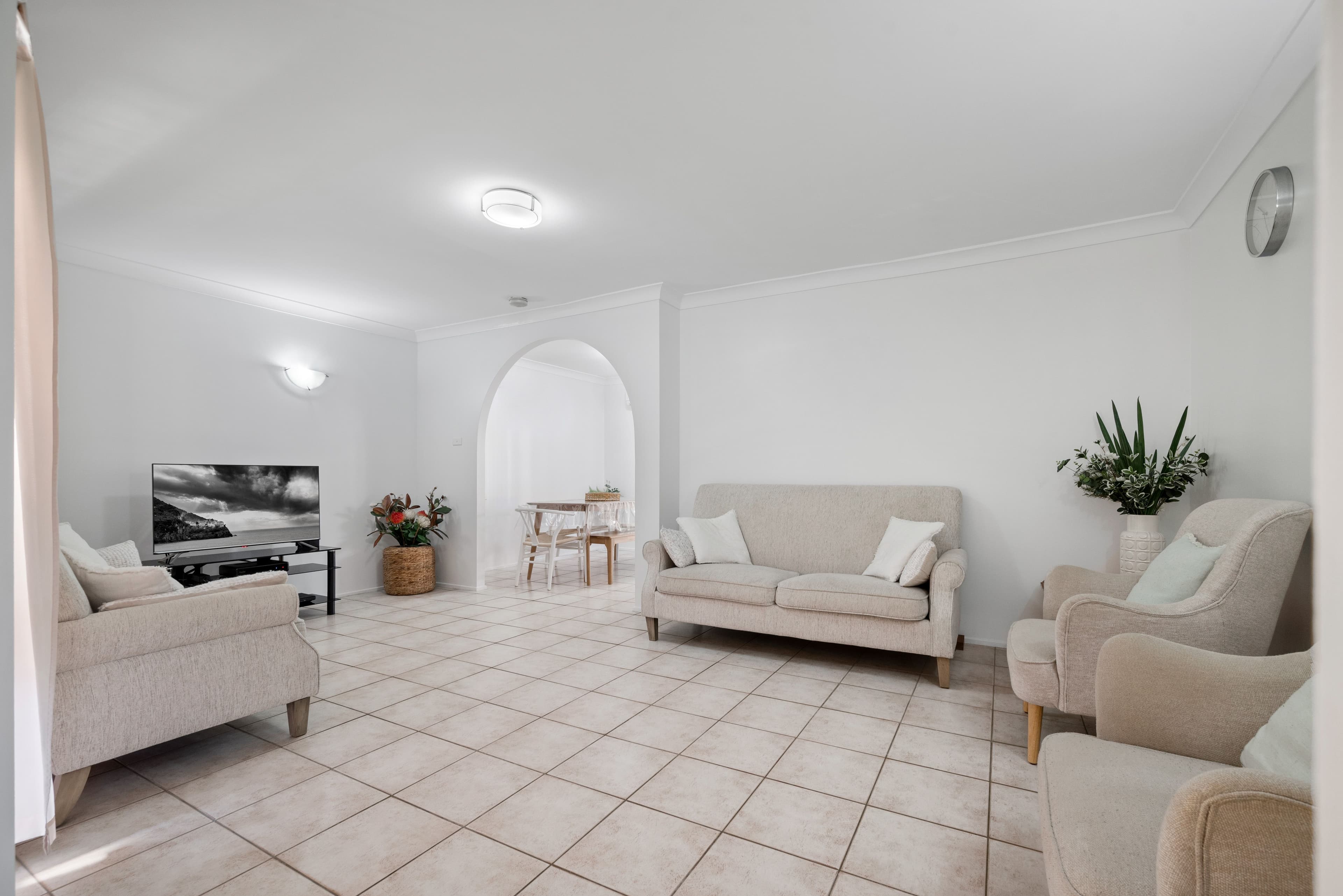 1 Nigel Place, Macquarie Fields NSW 2564, Macquarie Fields - Thumbnail 2