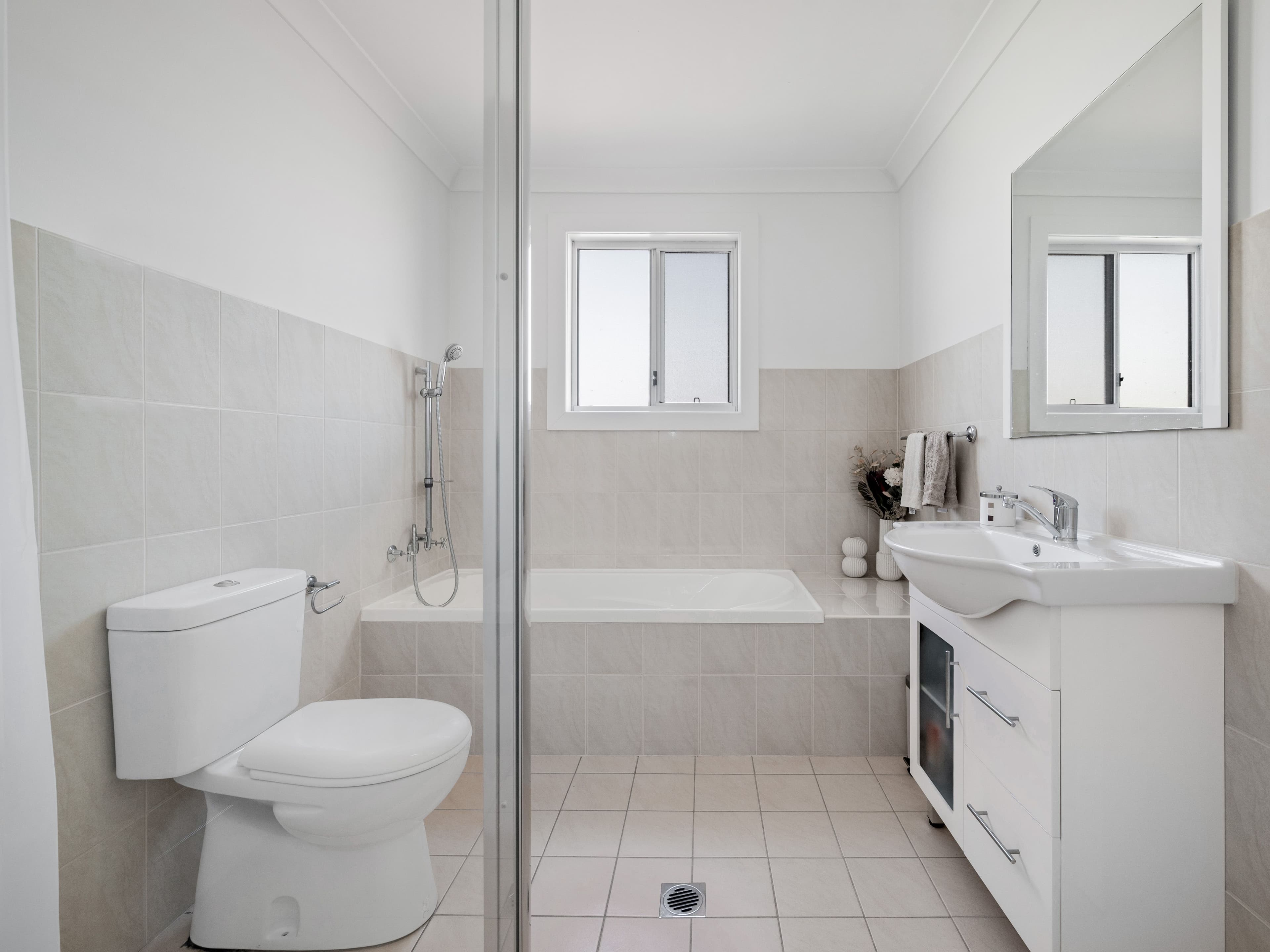 1 Nigel Place, Macquarie Fields NSW 2564, Macquarie Fields - Thumbnail 8