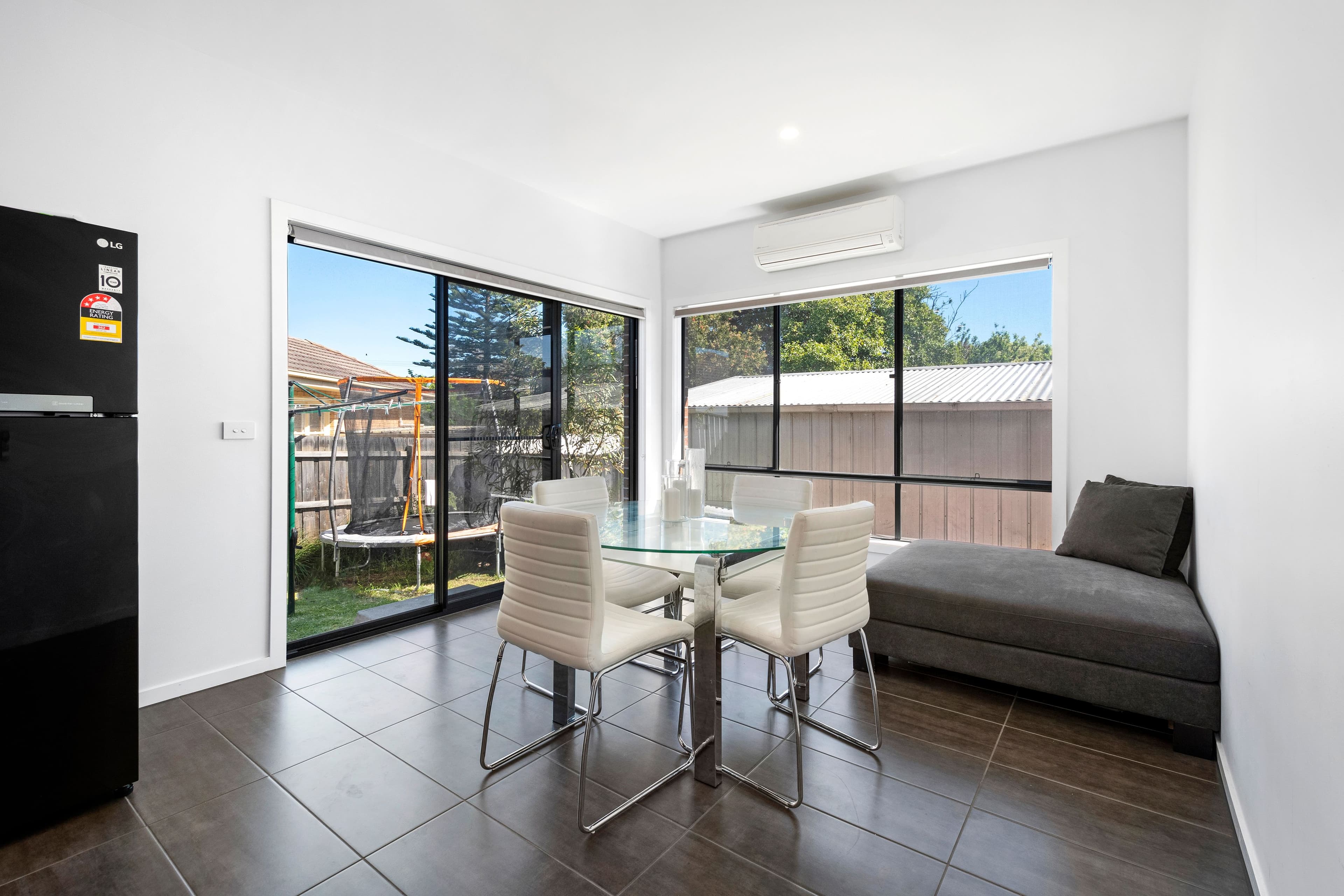 18 Gardiner Avenue, Dandenong North VIC 3175, Dandenong North - Thumbnail 3