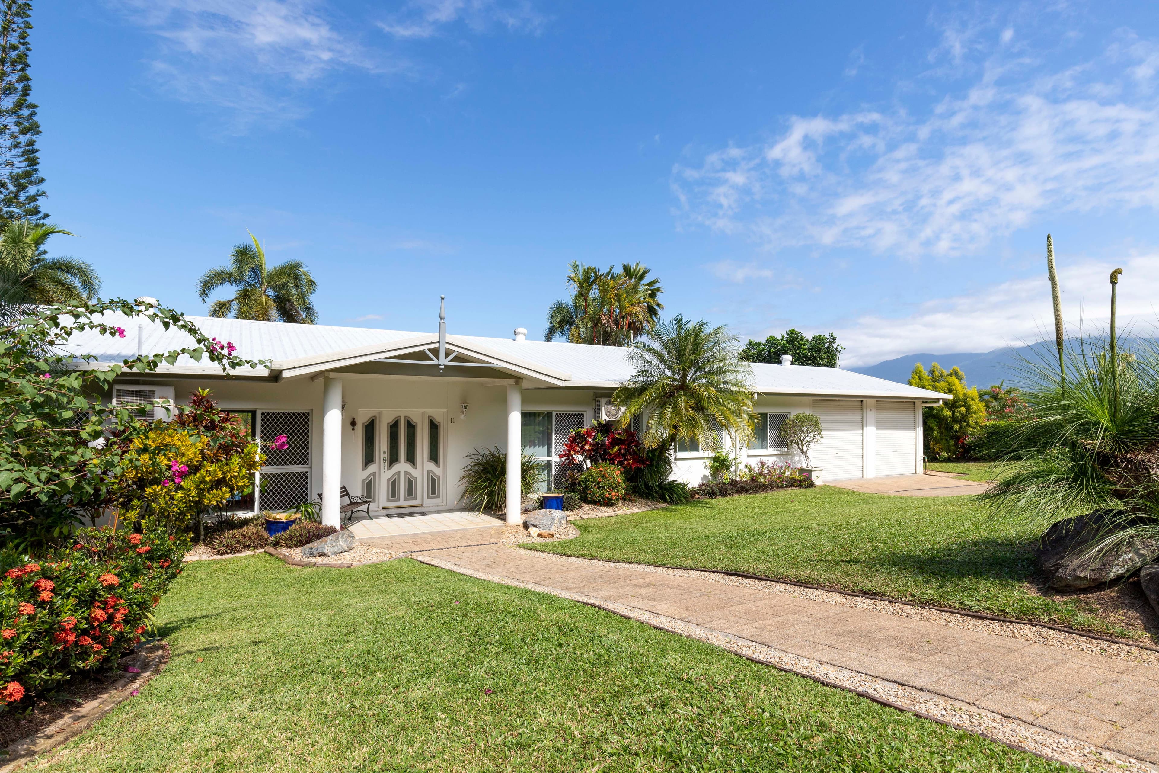 11 Orchid Avenue, Rocky Point QLD 4873, Rocky Point - Thumbnail 2