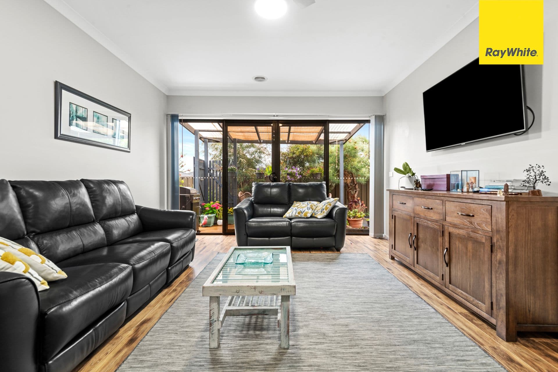 39 Coltan Avenue, COBBLEBANK VIC 3338, Cobblebank - Thumbnail 4