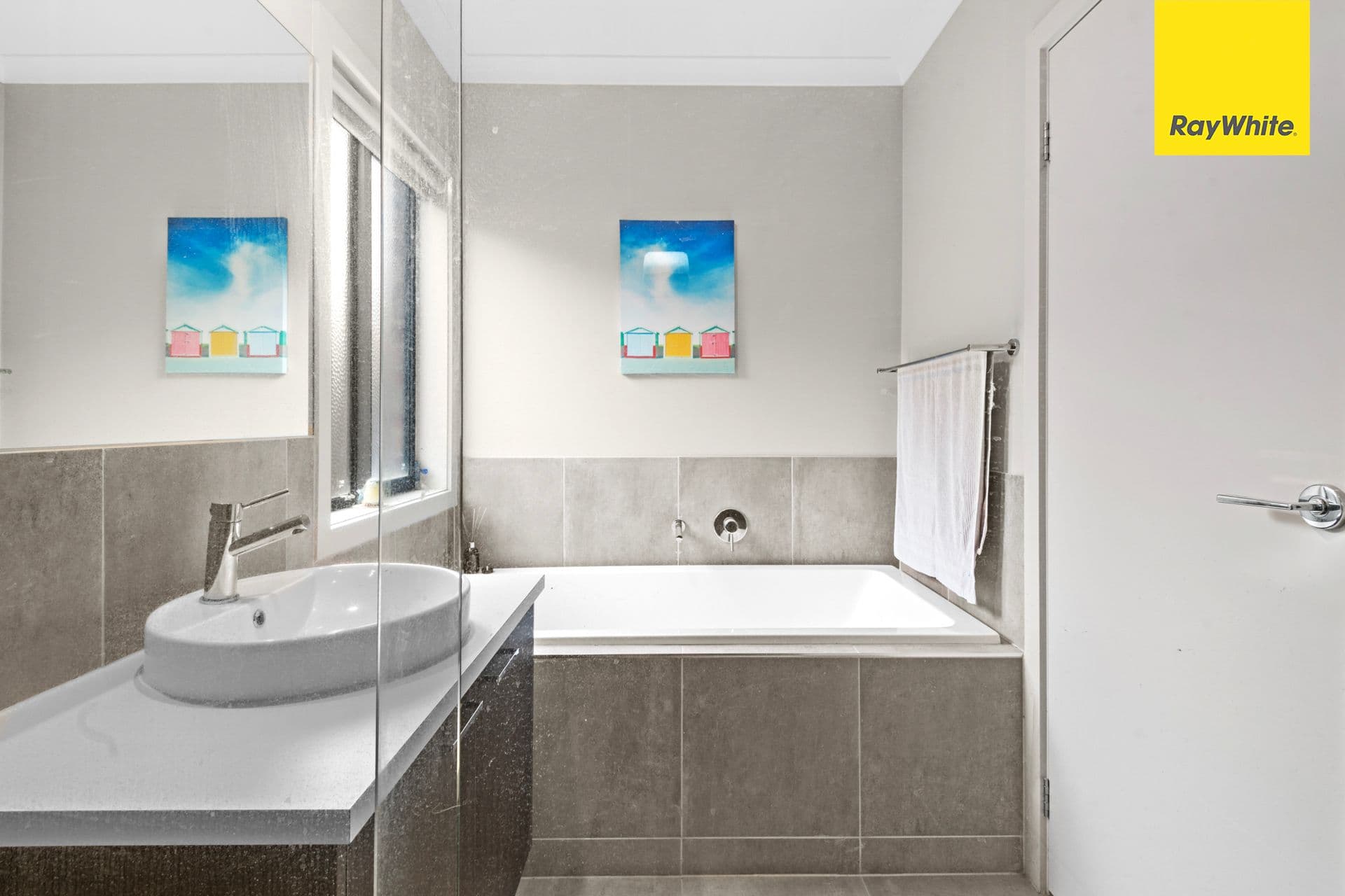 39 Coltan Avenue, COBBLEBANK VIC 3338, Cobblebank - Thumbnail 8