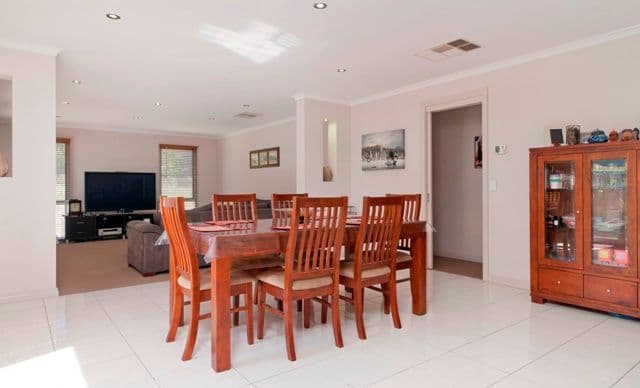 12 Sirocco Court, WANDIN NORTH VIC 3139, Wandin North - Thumbnail 6