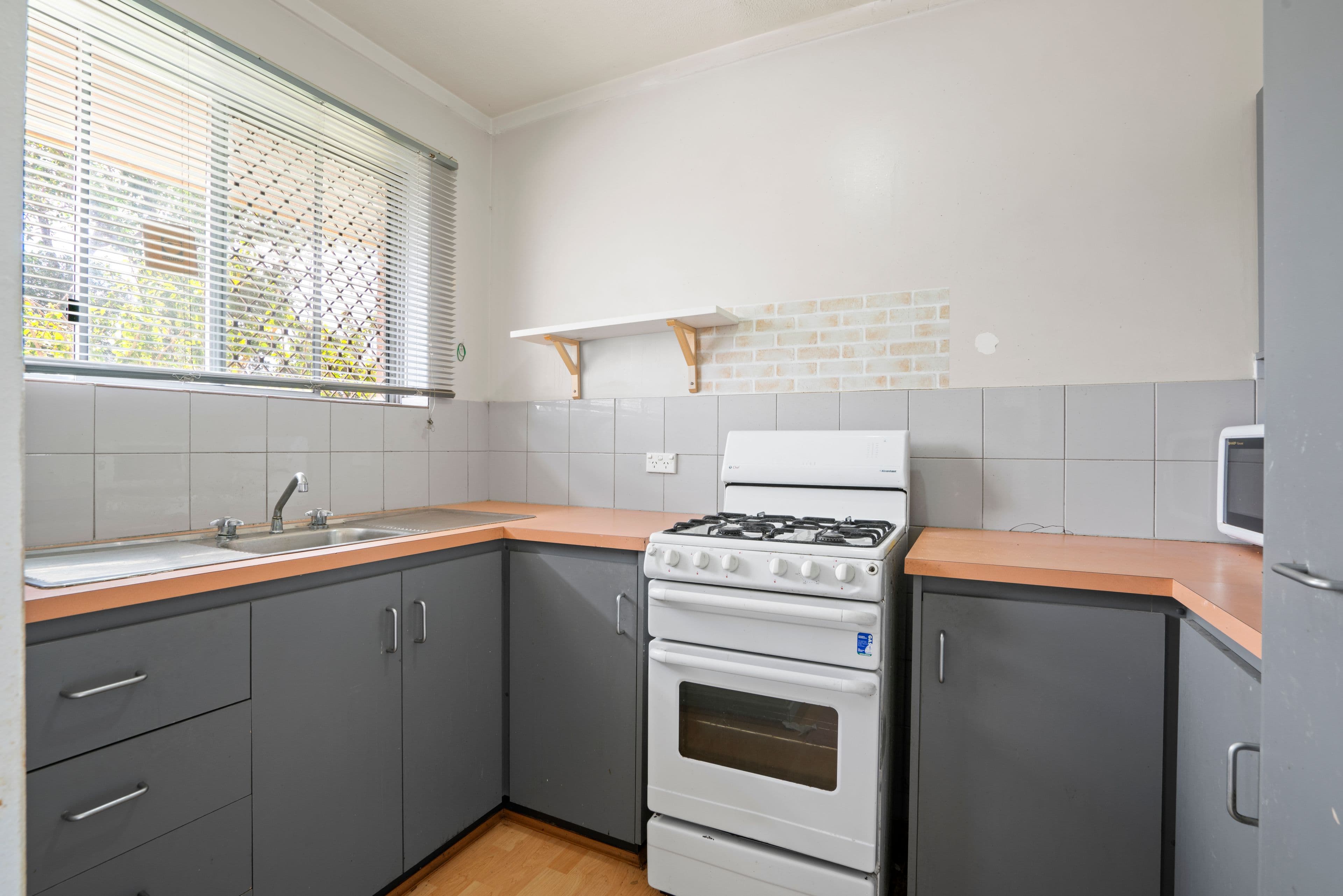 1B Prendiville Way, Langford WA 6147, Langford - Thumbnail 2