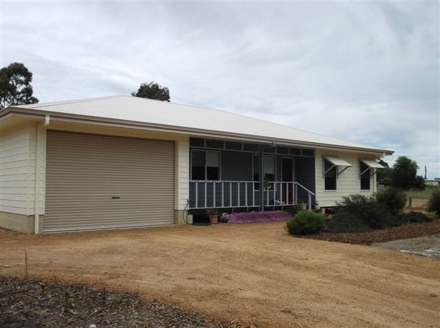 143 Third Avenue, KENDENUP WA 6323, Kendenup - Thumbnail 2