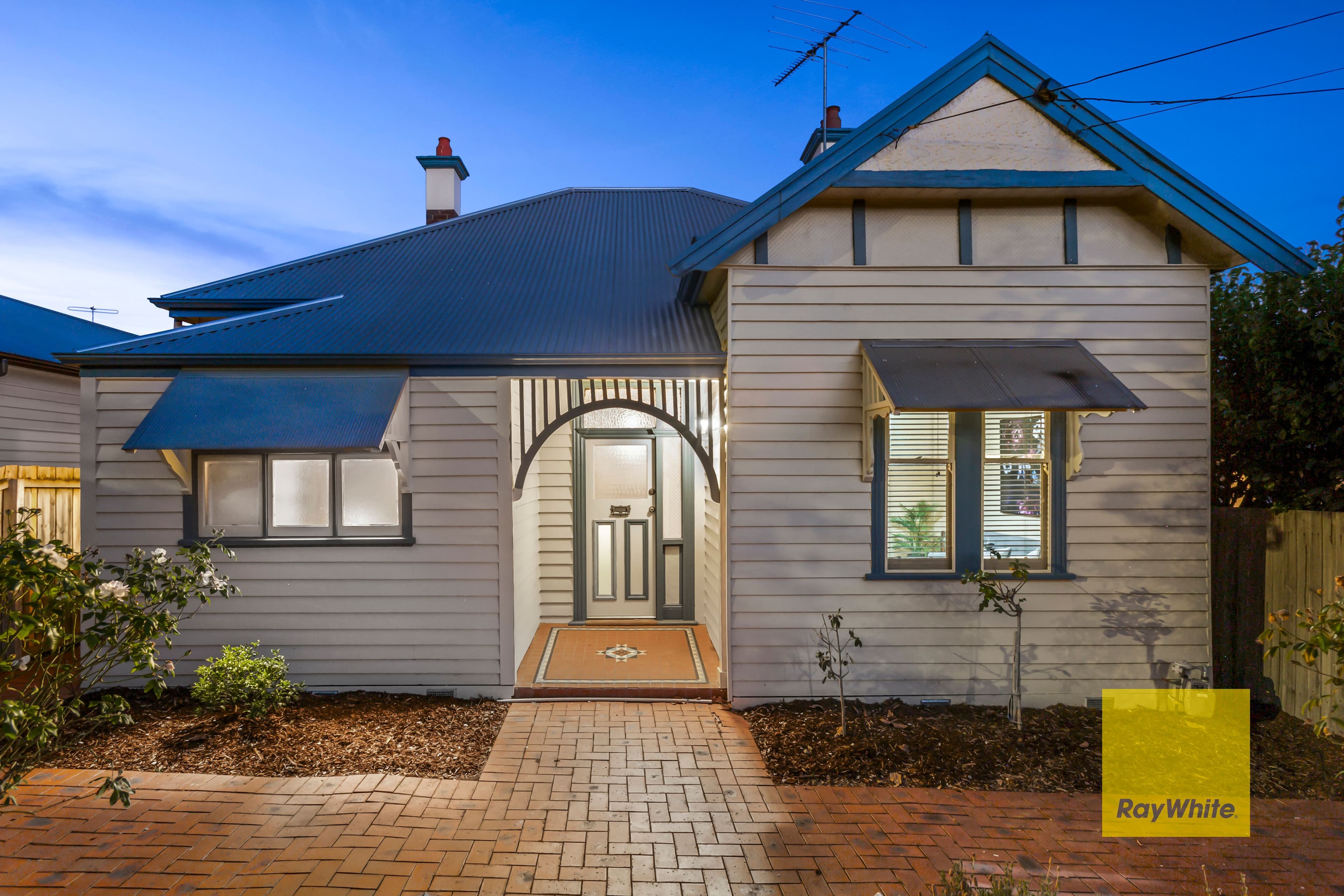17 Bourke Crescent, Geelong VIC 3220, Geelong - Image 1