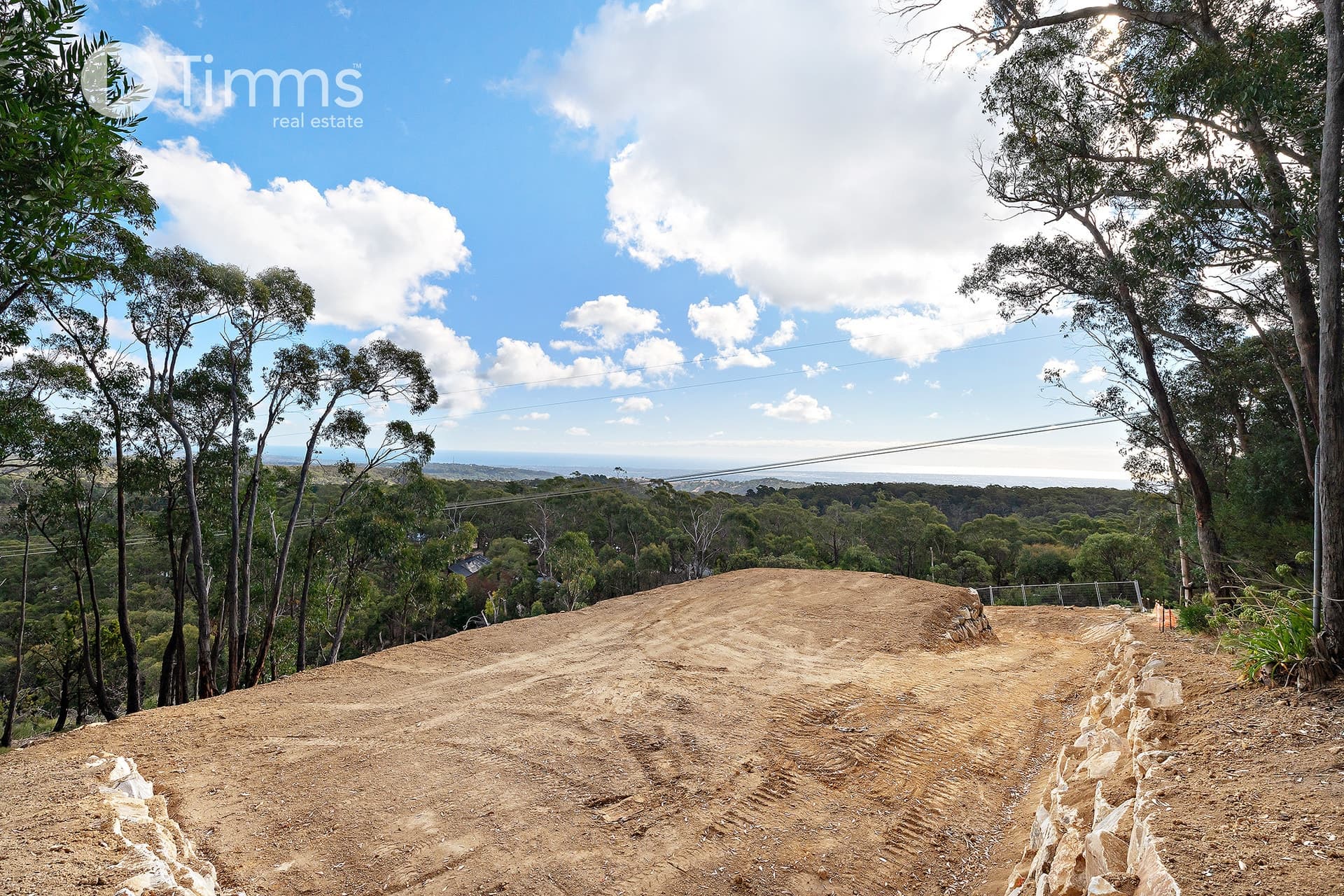 39 Emmett Road, Crafers West - Thumbnail 6