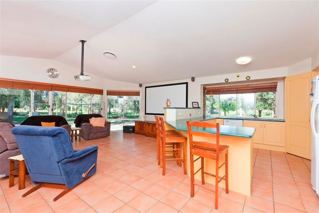 198 Youngs Road, HEMMANT QLD 4174, Hemmant - Thumbnail 4