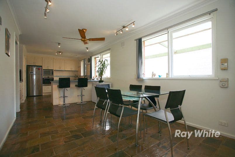 5 Ketnor Street, CRANBOURNE VIC 3977, Cranbourne - Thumbnail 3