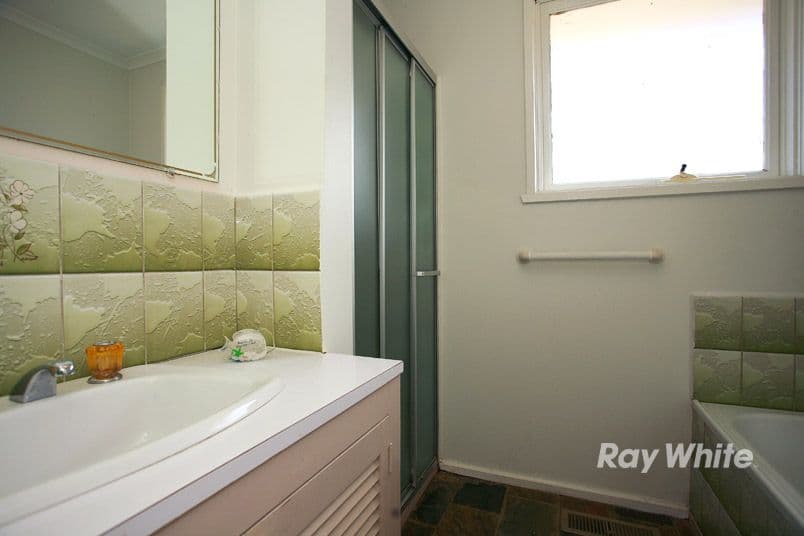 5 Ketnor Street, CRANBOURNE VIC 3977, Cranbourne - Thumbnail 8