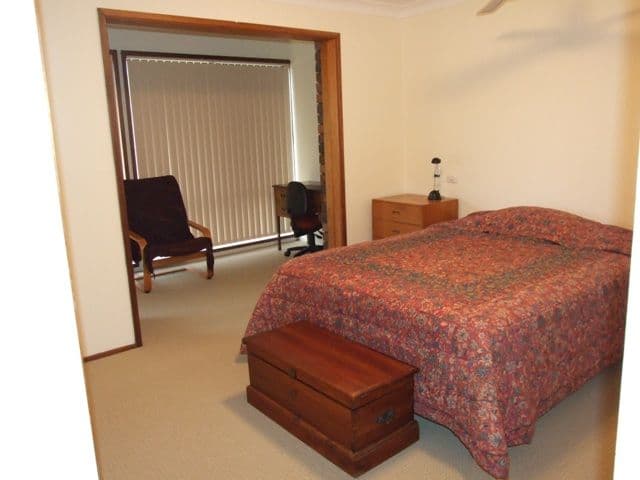 1 Torquay Drive, LAKE TABOURIE NSW 2539, Lake Tabourie - Thumbnail 4