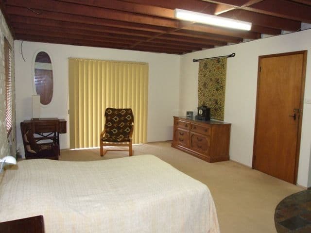 1 Torquay Drive, LAKE TABOURIE NSW 2539, Lake Tabourie - Thumbnail 5