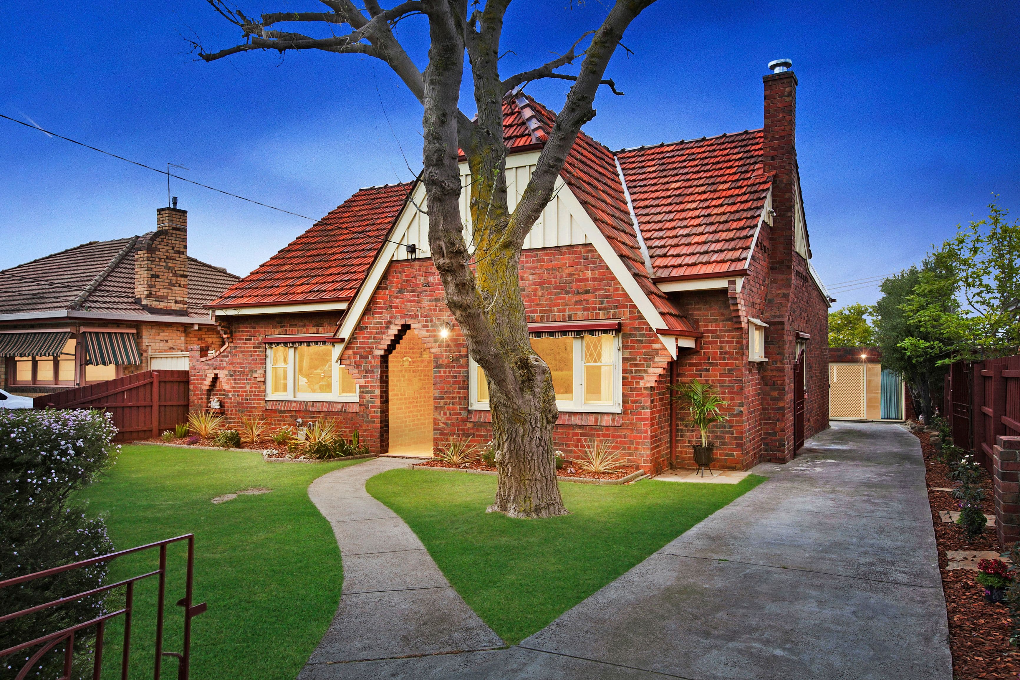 8 Marchant Avenue, Reservoir VIC 3073, Reservoir - Thumbnail 2