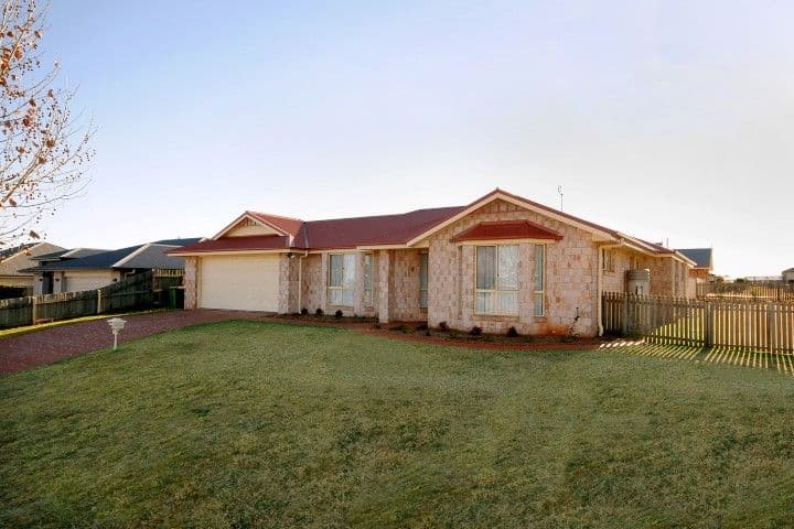 41 Nioka Drive, HIGHFIELDS QLD 4352, Highfields - Image 1