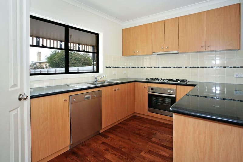 9 Crows Road, BELMONT VIC 3216, Belmont - Thumbnail 2
