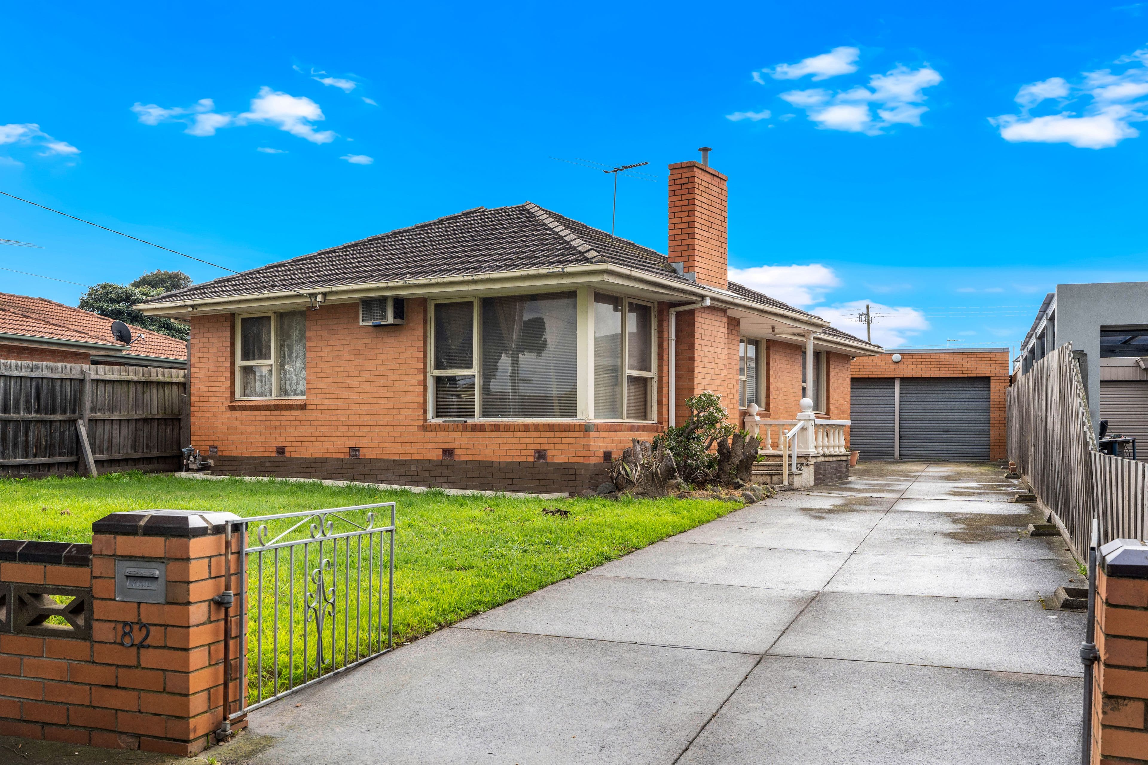 82 Dianne Avenue, Craigieburn VIC 3064, Craigieburn - Thumbnail 2