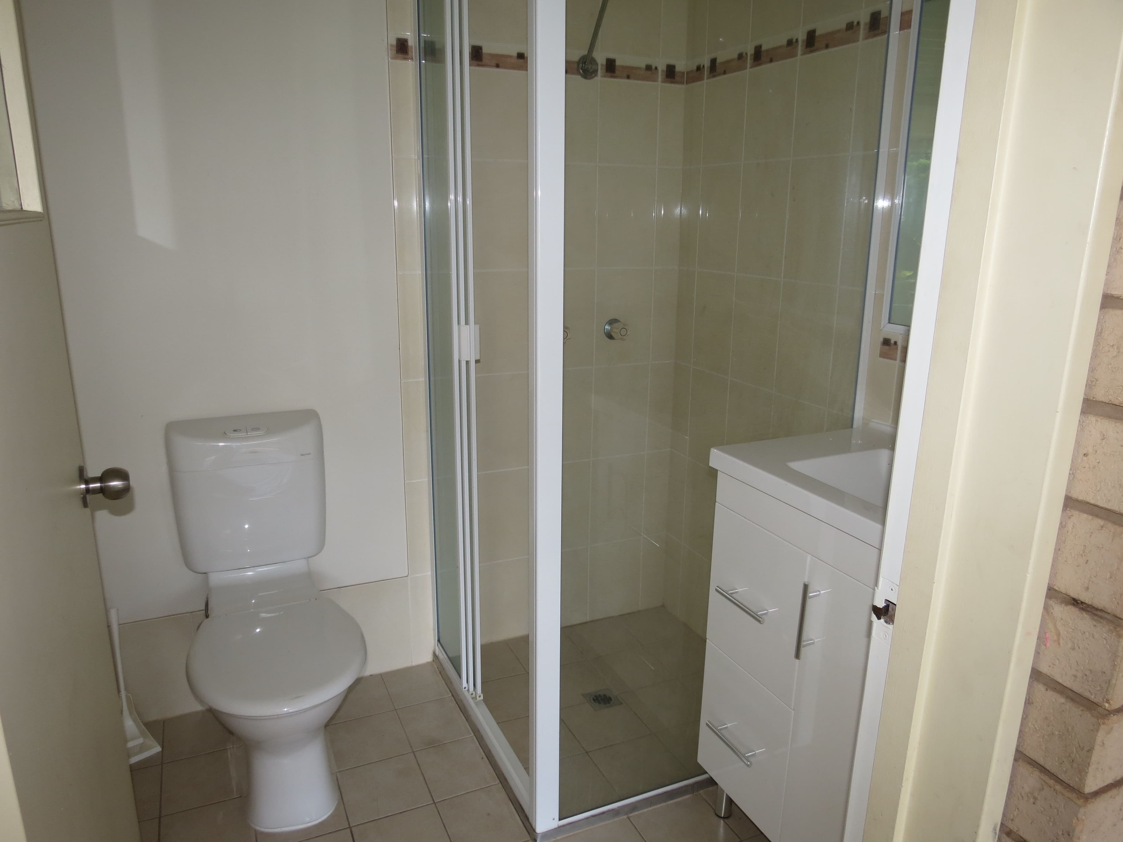 1 Coaker Drive, Emerald QLD 4720, Emerald - Thumbnail 8