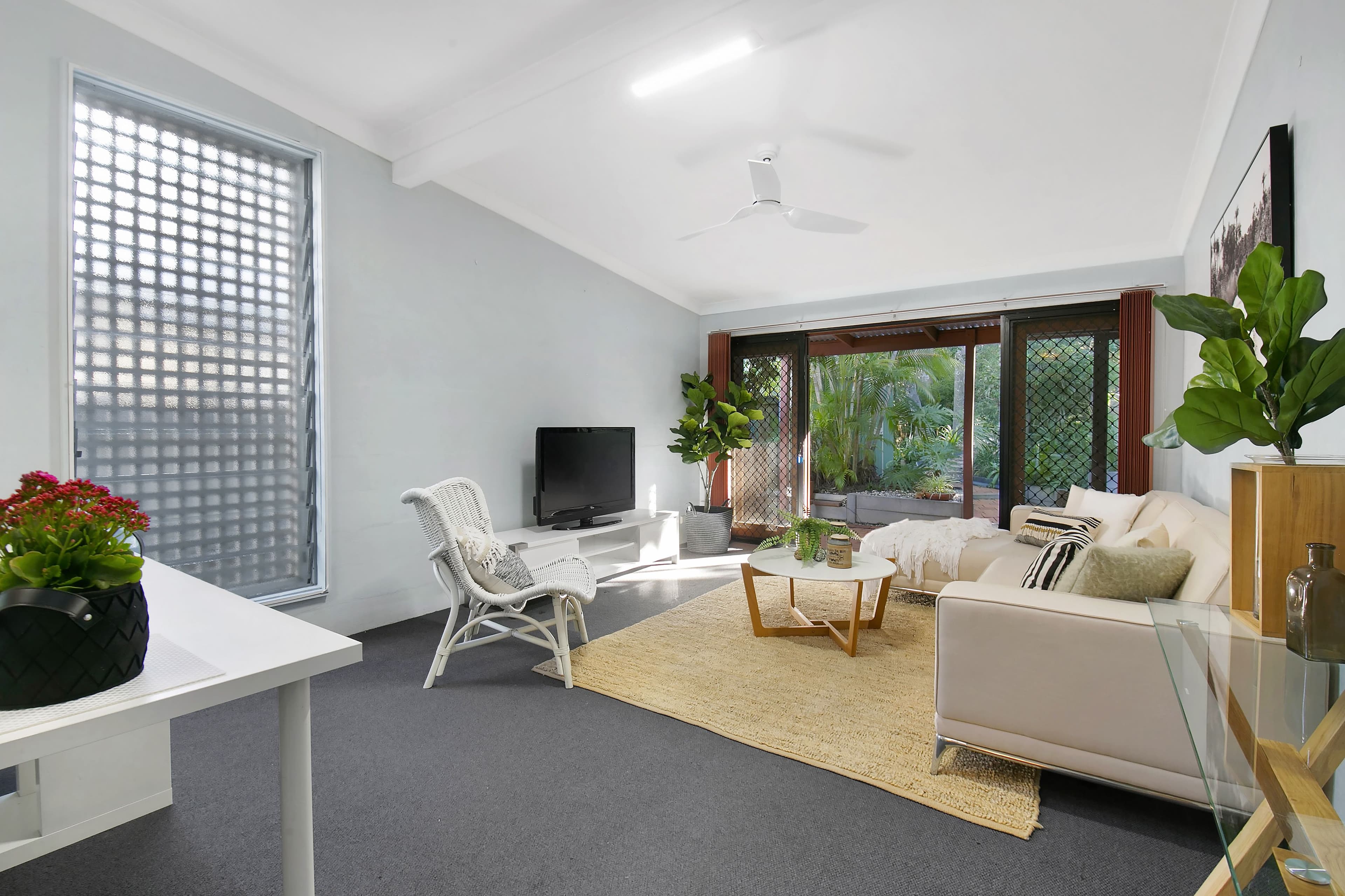 6 Louisa Street, Highgate Hill QLD 4101, Highgate Hill - Thumbnail 2
