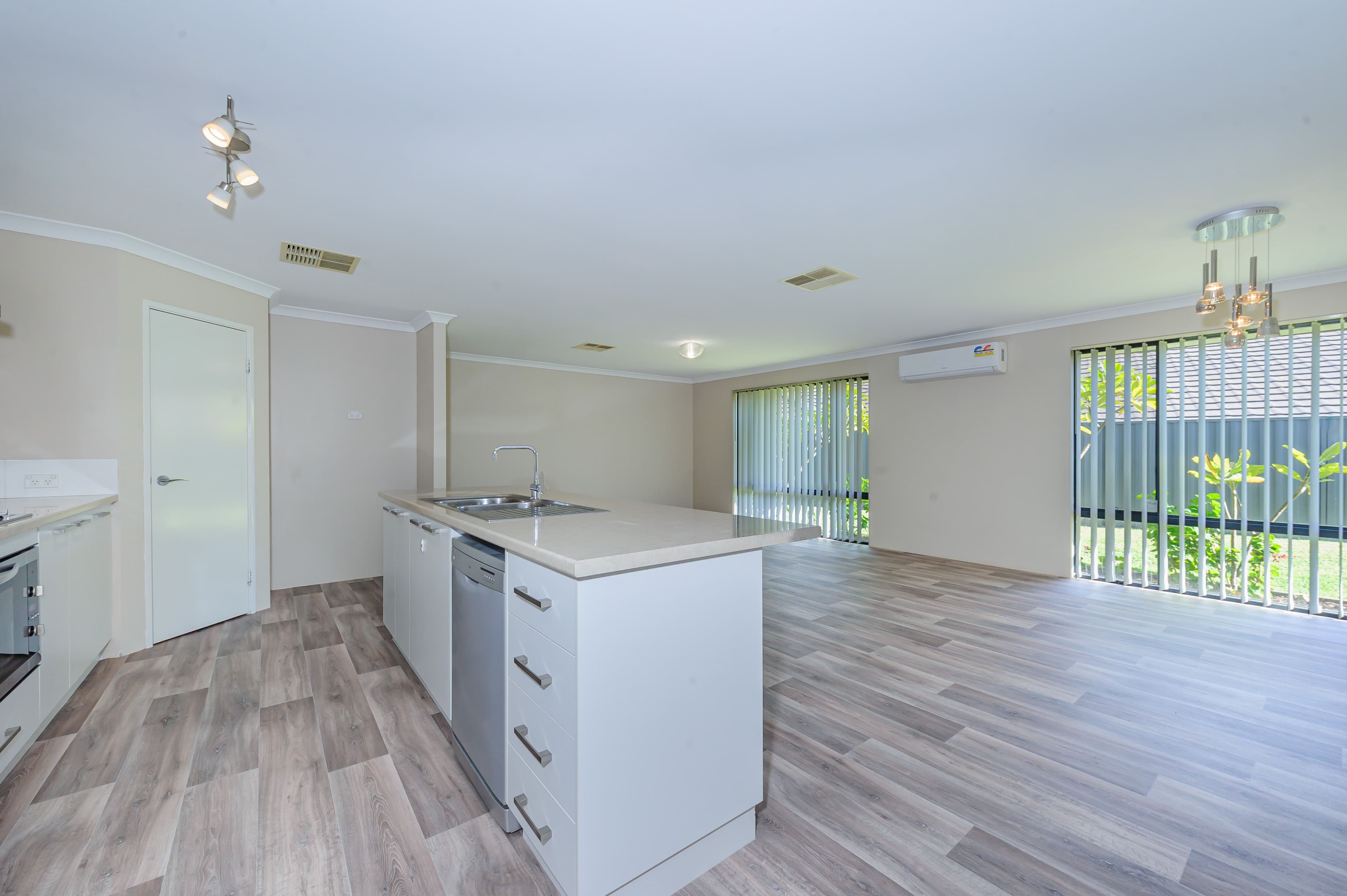 10 Letterkenny Road, Bullsbrook WA 6084, Bullsbrook - Thumbnail 6