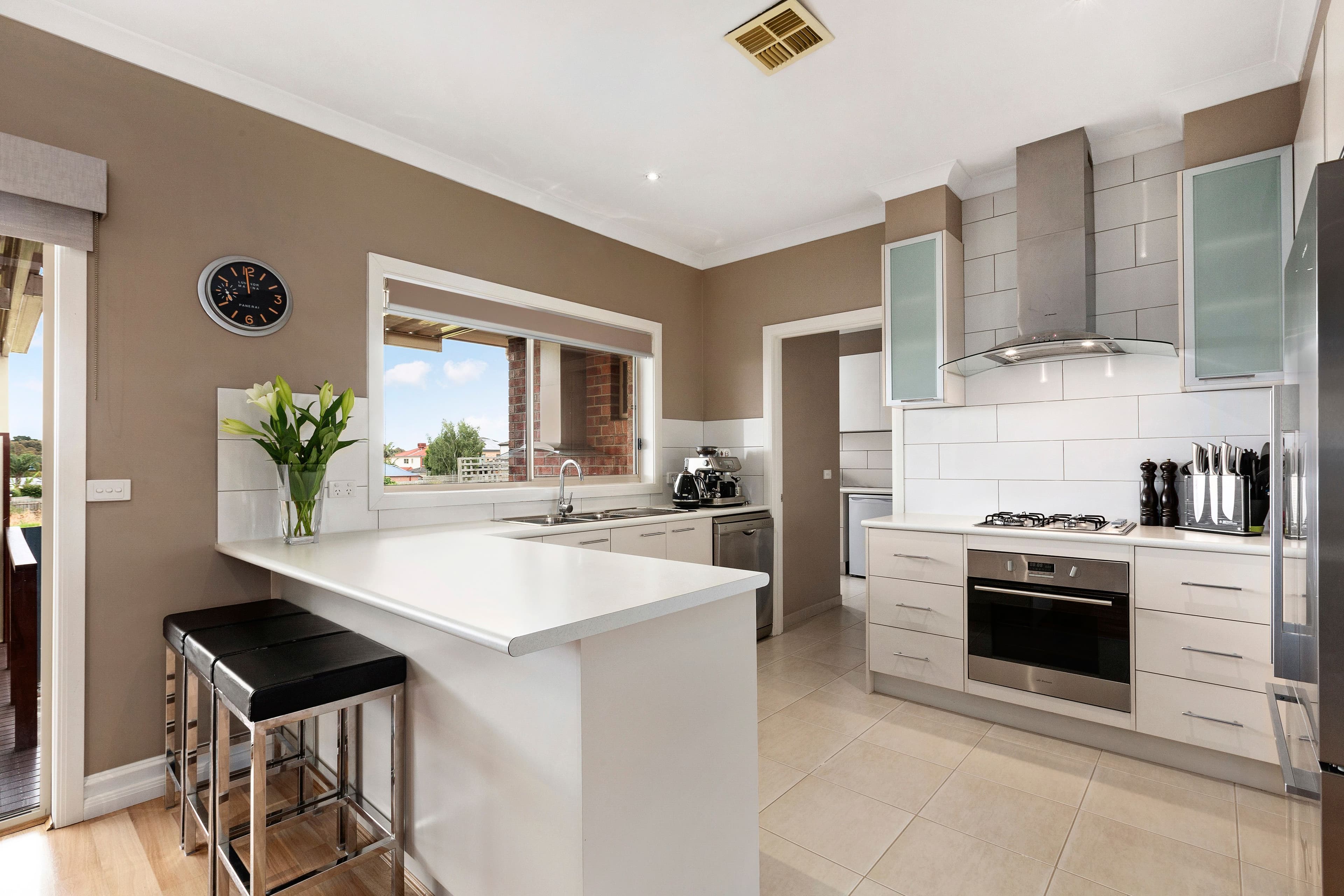 17 Heany Park Road, Rowville VIC 3178, Rowville - Thumbnail 3