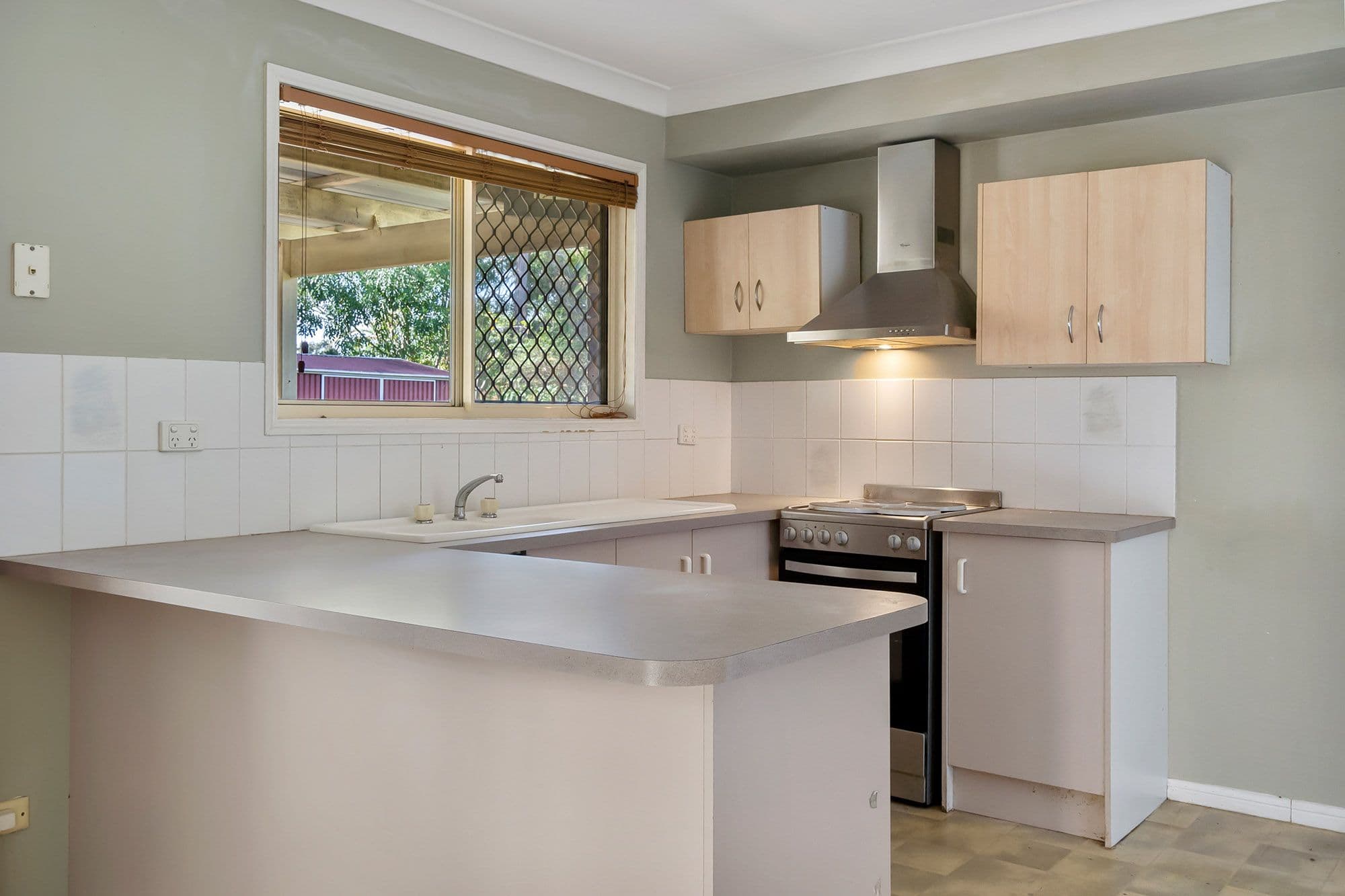 15 Barcrest Court, Crestmead QLD 4132, Crestmead - Thumbnail 3