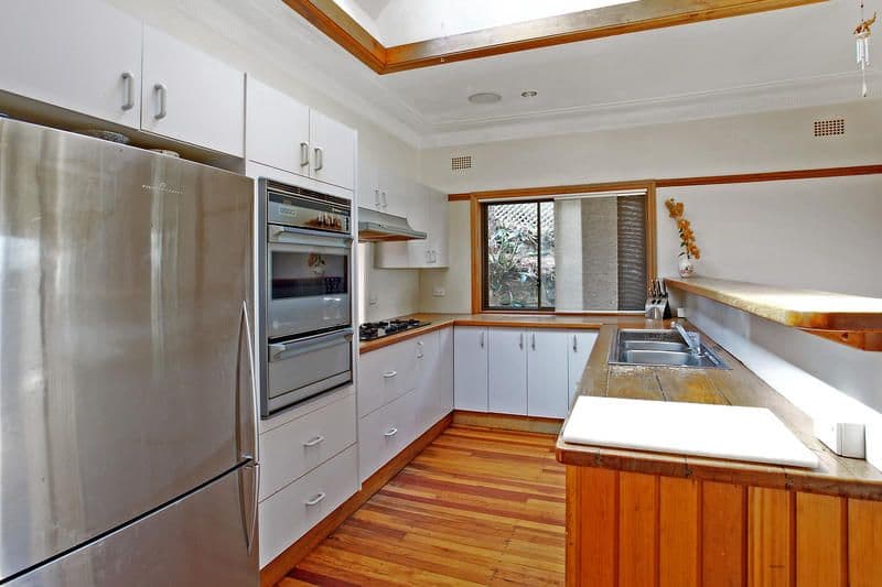 32 Pass Avenue, THIRROUL NSW 2515, Thirroul - Thumbnail 4