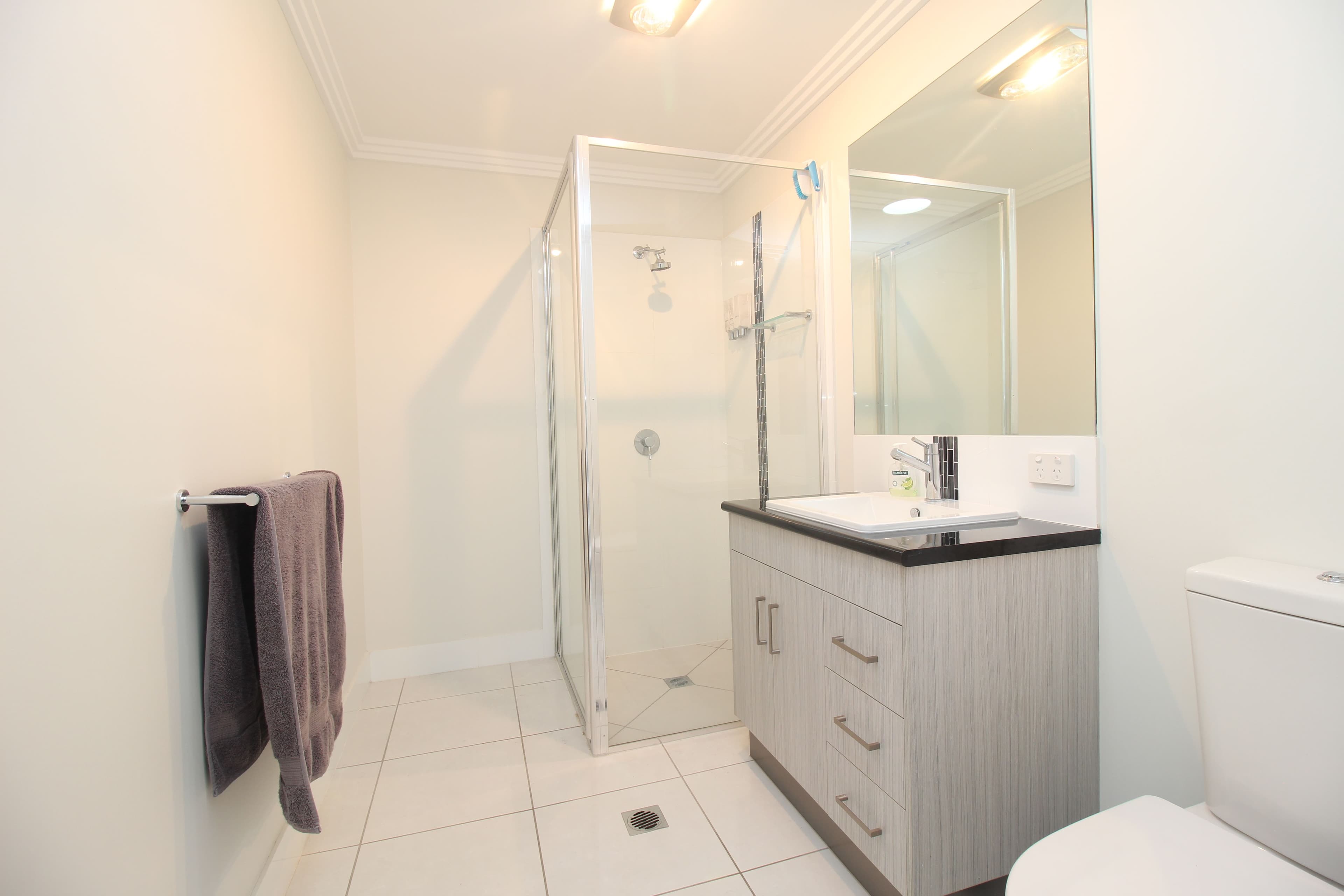 43 Anakie Street, Emerald QLD 4720, Emerald - Thumbnail 6