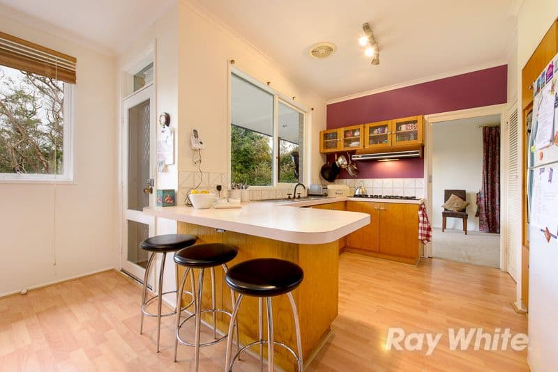 11 Mason Street, Mount Eliza VIC 3930, Mount Eliza - Thumbnail 2
