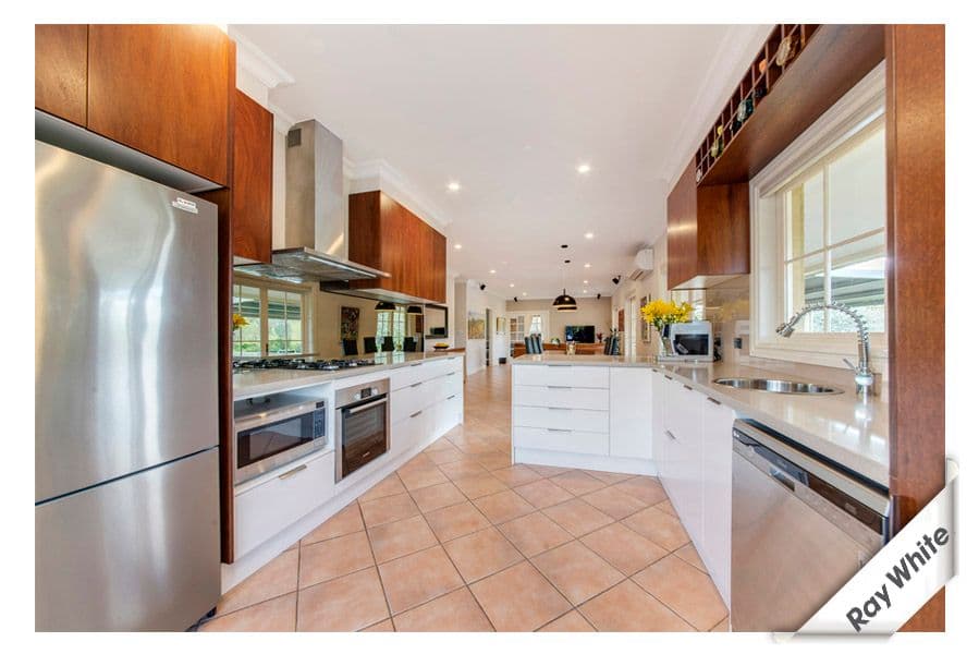 14 Grevillea Close, MURRUMBATEMAN NSW 2582, Murrumbateman - Thumbnail 2