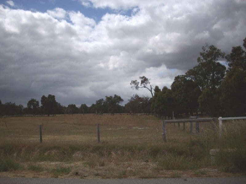 293 Verna Street, GOSNELLS WA 6110, Gosnells - Thumbnail 2